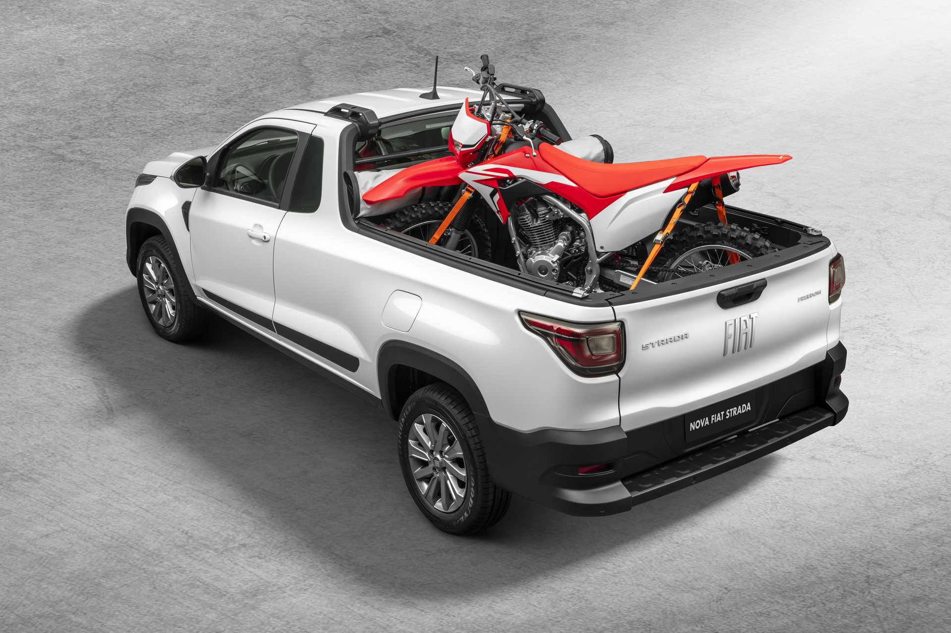 Fiat Strada Single Cab 1.4 FIRE Manual, 88hp, 2020