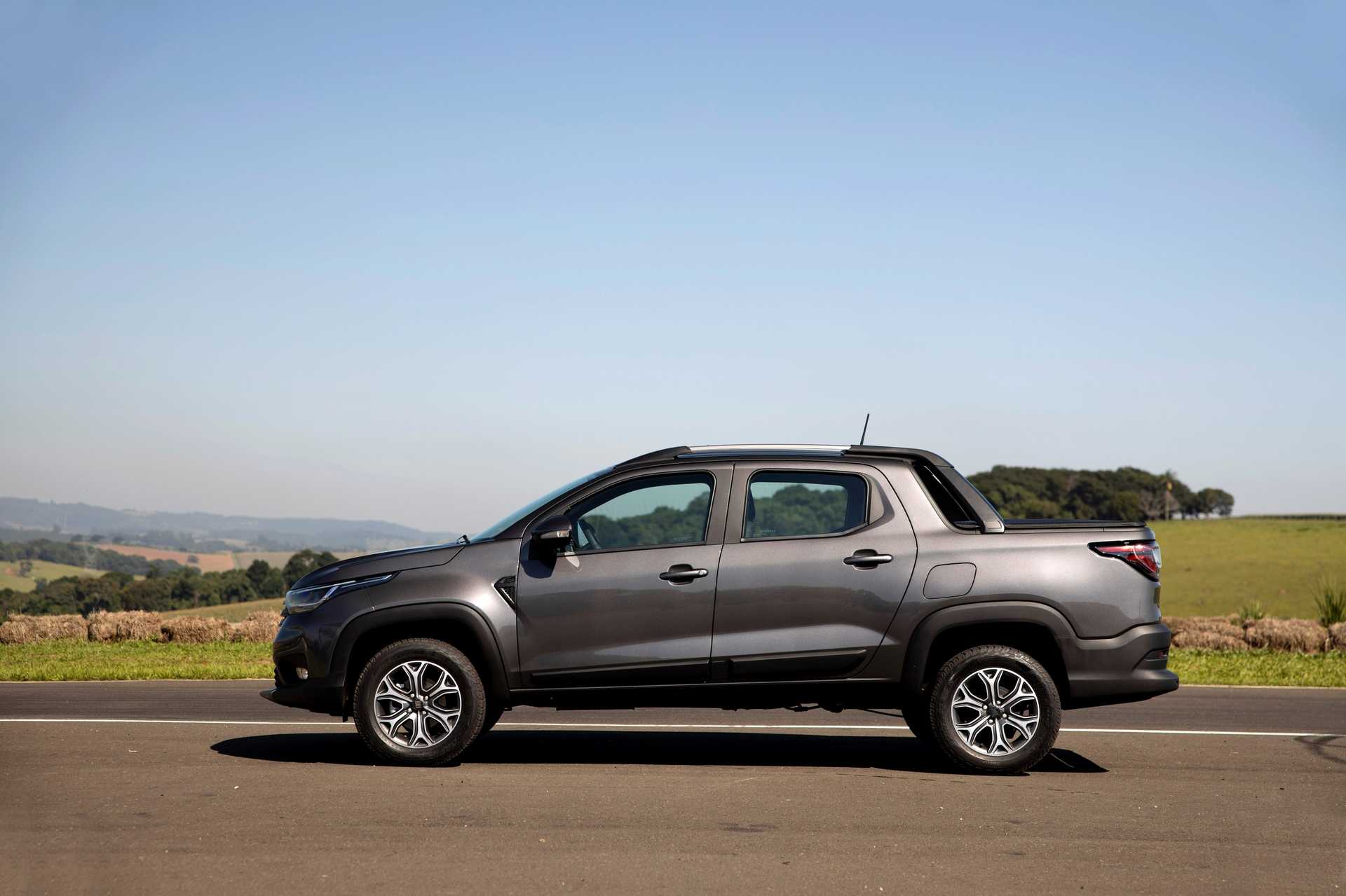 Fiat Strada Double Cab generation 281 1.4 FIRE Manual, 5-speed