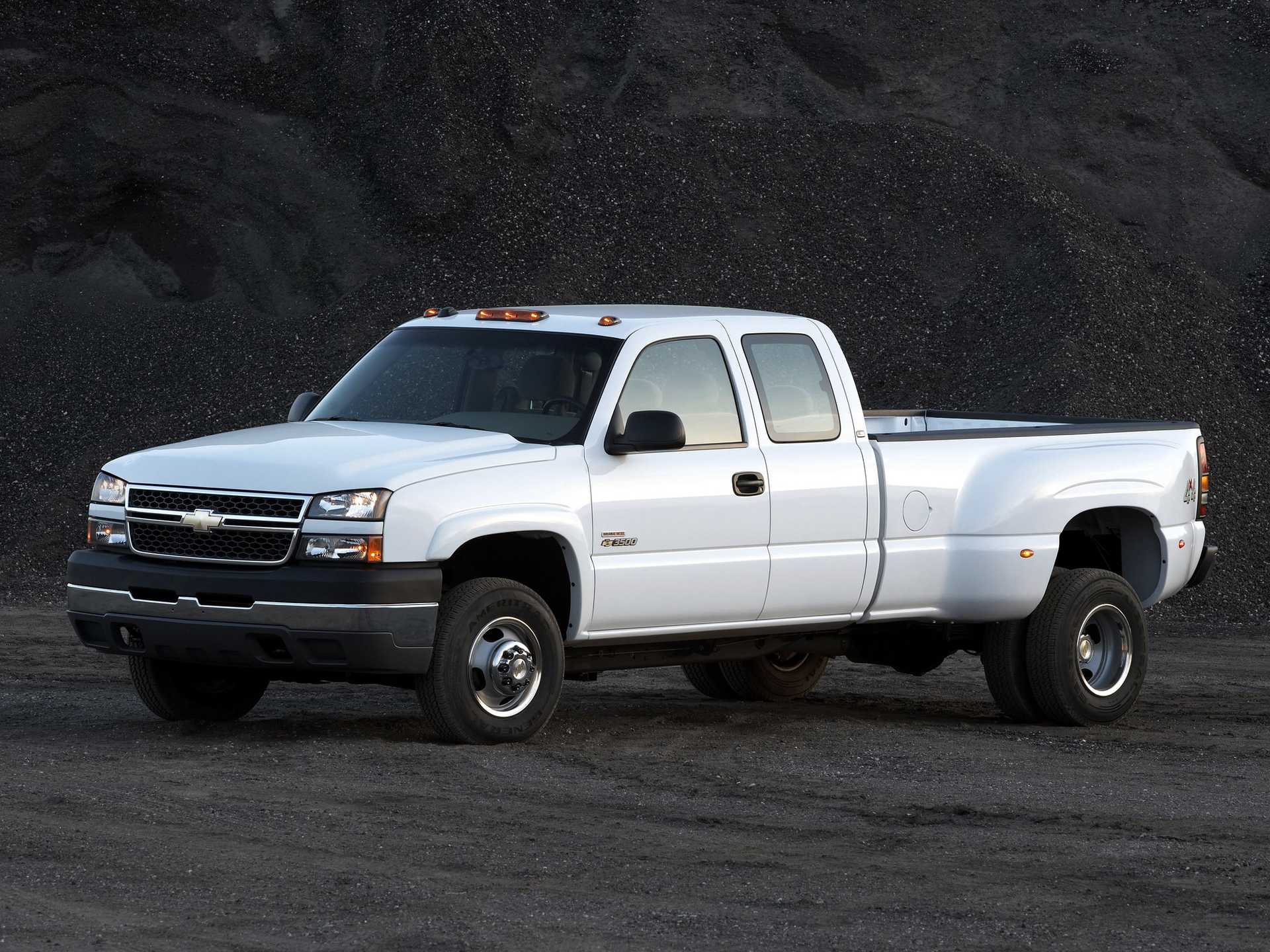 Chevrolet Silverado HD 6.6 V8 Duramax 4WD 1st Generation 2nd Facelift