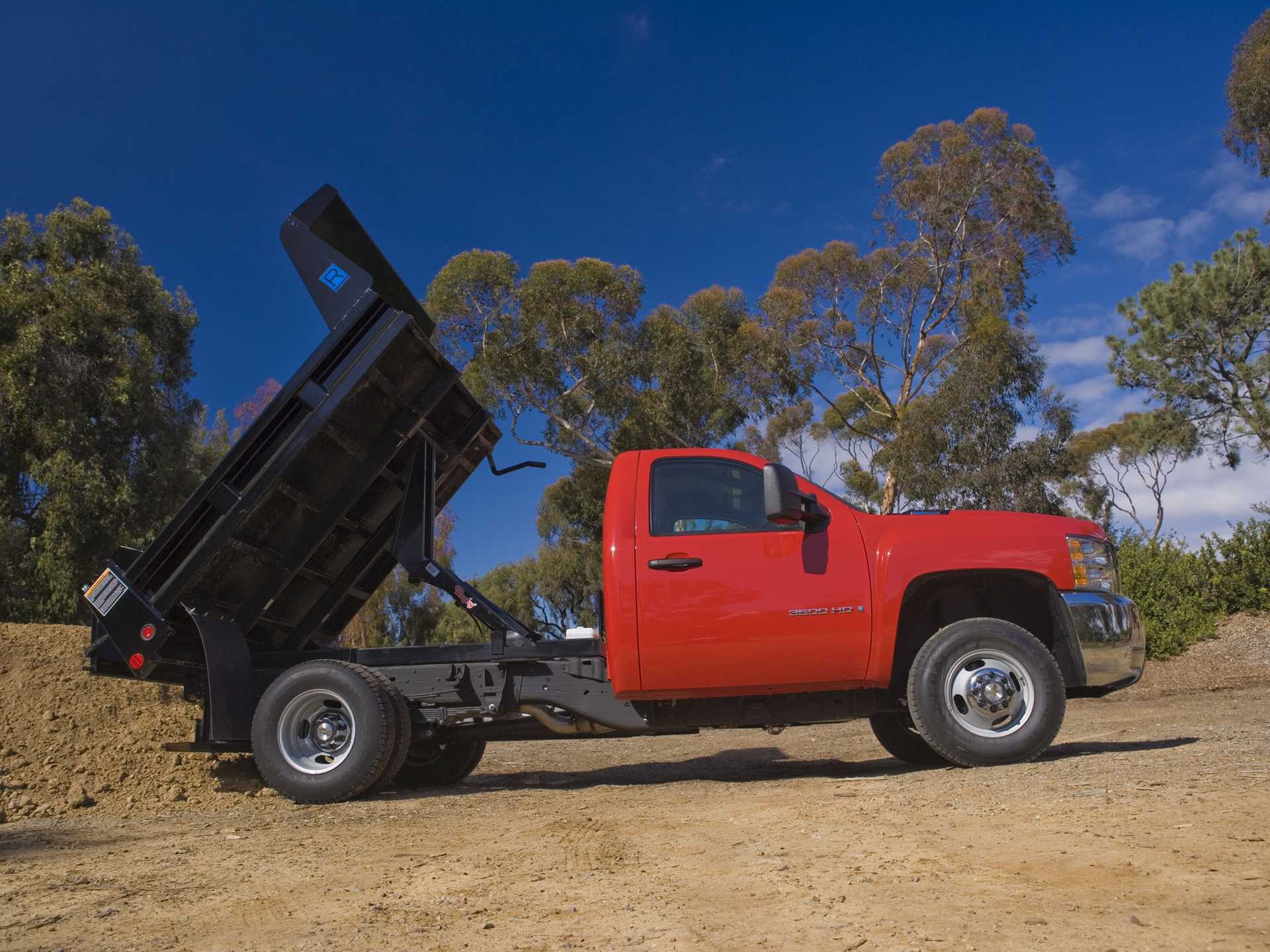 Chevrolet Silverado 3500 HD Regular Cab 6.6 V8 Duramax Automatic, 402hp, 2014
