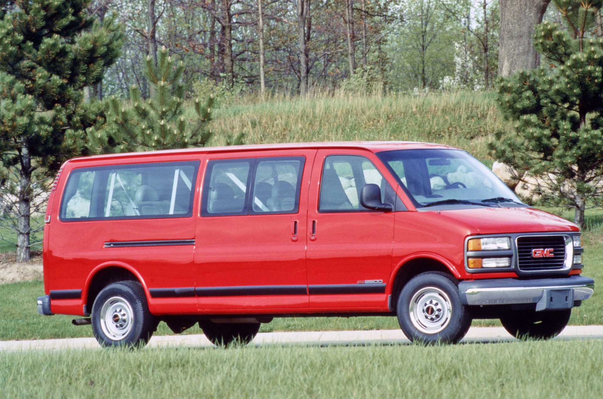 GMC Savana G2500 Cargo Van 6.5 V8 Hydra-Matic, 198hp, 2002