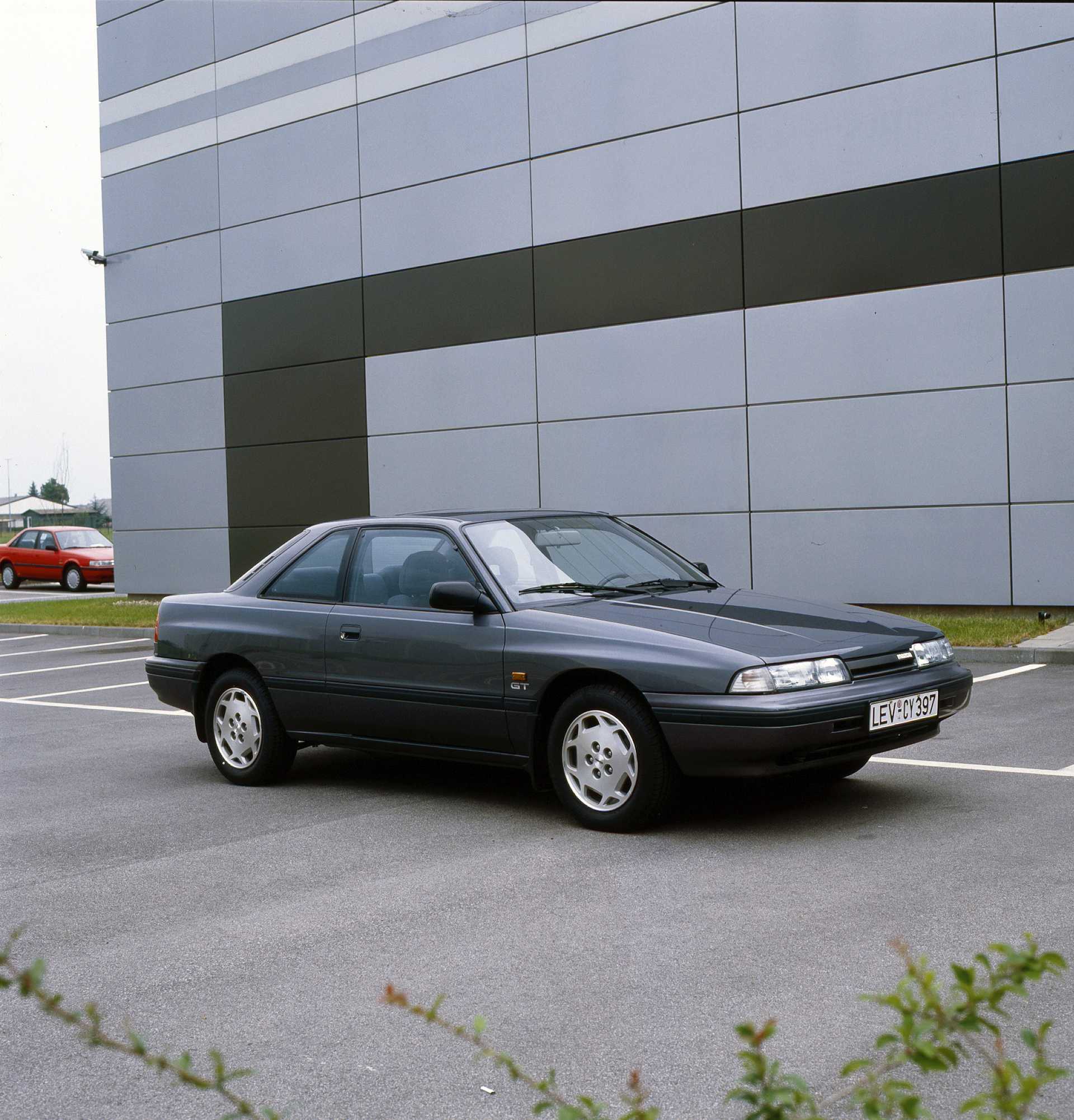 Mazda 626 GT Coupé 2.0 140hp, 1990