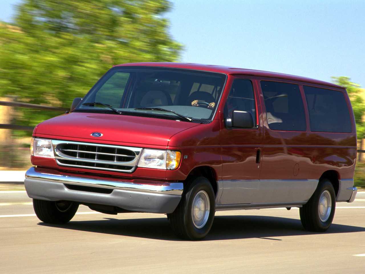 Ford E-150 Wagon 5.4 V8 SEFI Automatic, 258hp, 2000