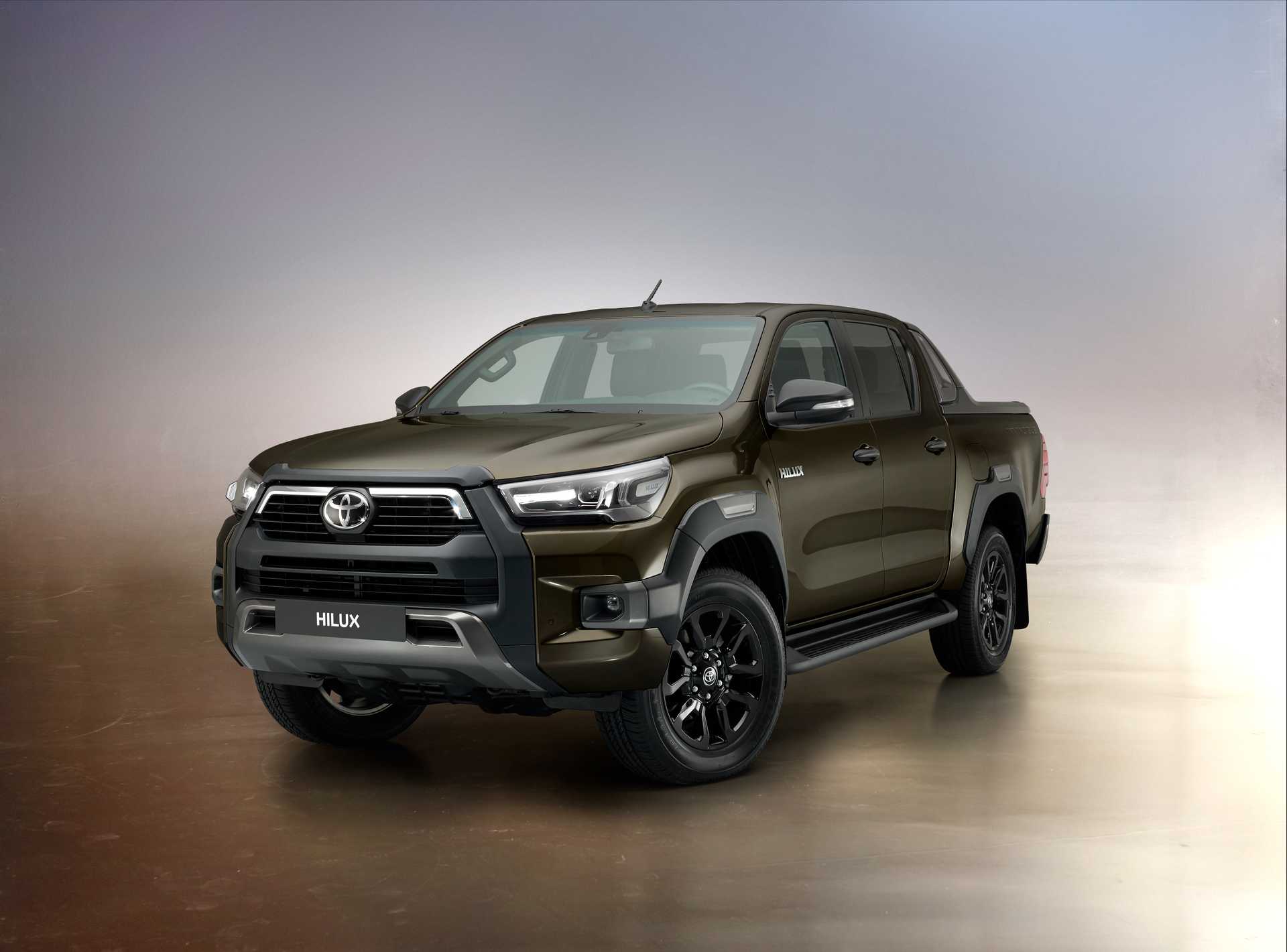 Toyota Hilux Double Cab 2.8 4WD 204hp, 2021