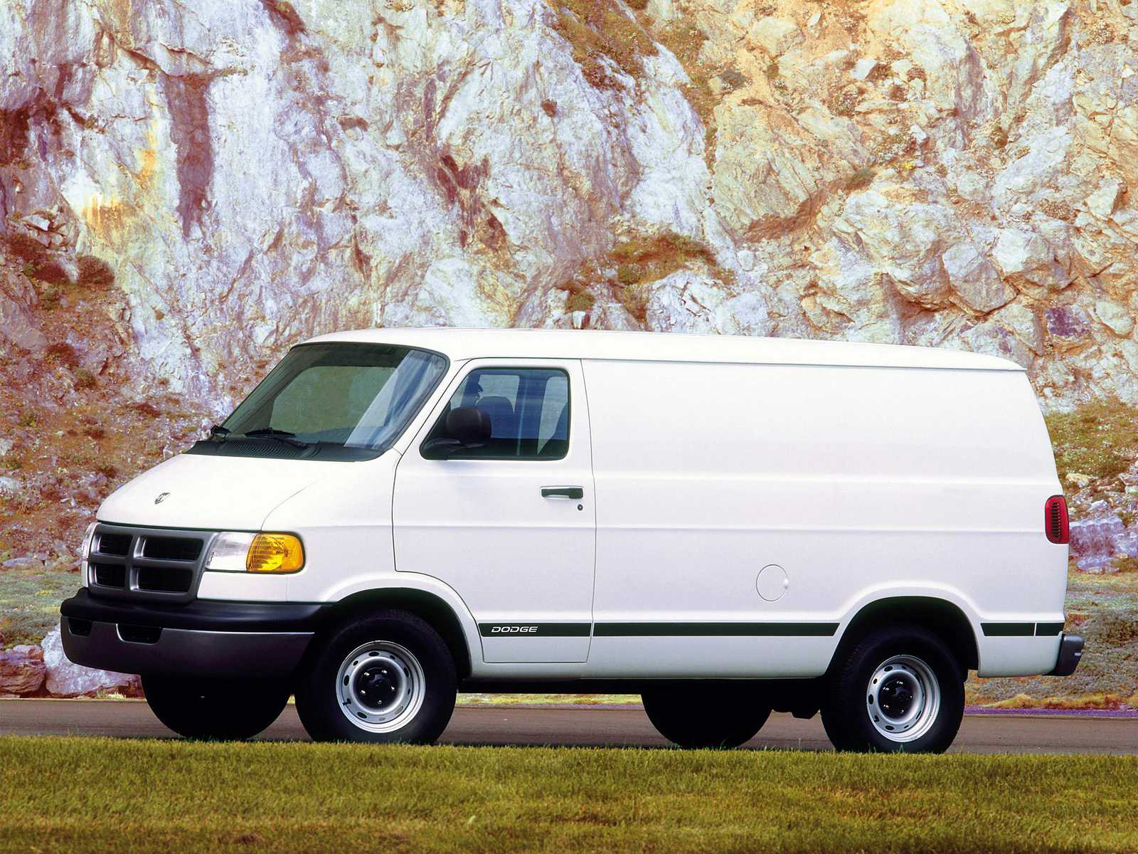 Dodge Ram 1500 Van 5.2 V8 EFI TorqueFlite, 228hp, 1998