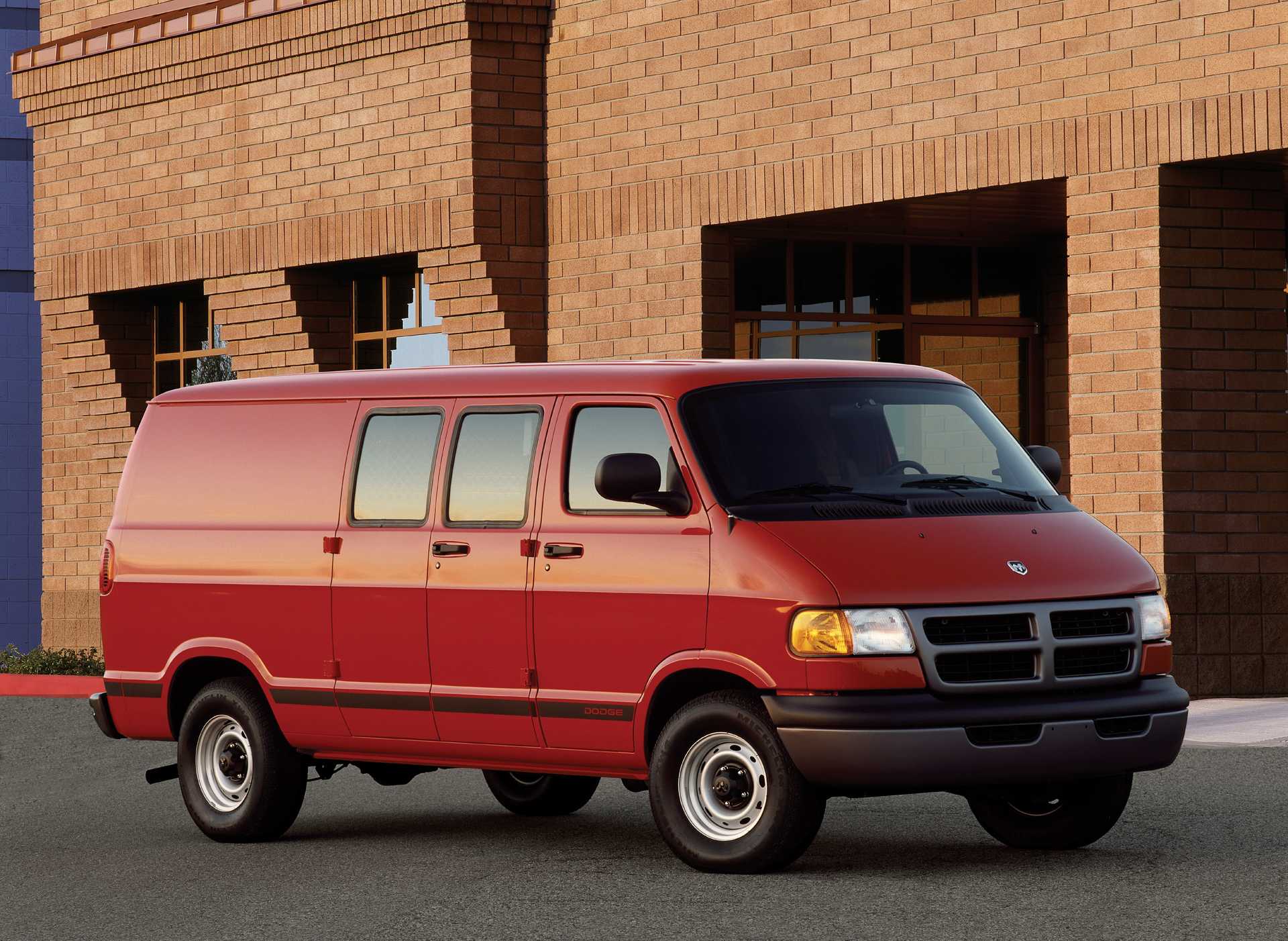 Dodge Ram 2500 Van 5.2 V8 EFI TorqueFlite, 228hp, 1998