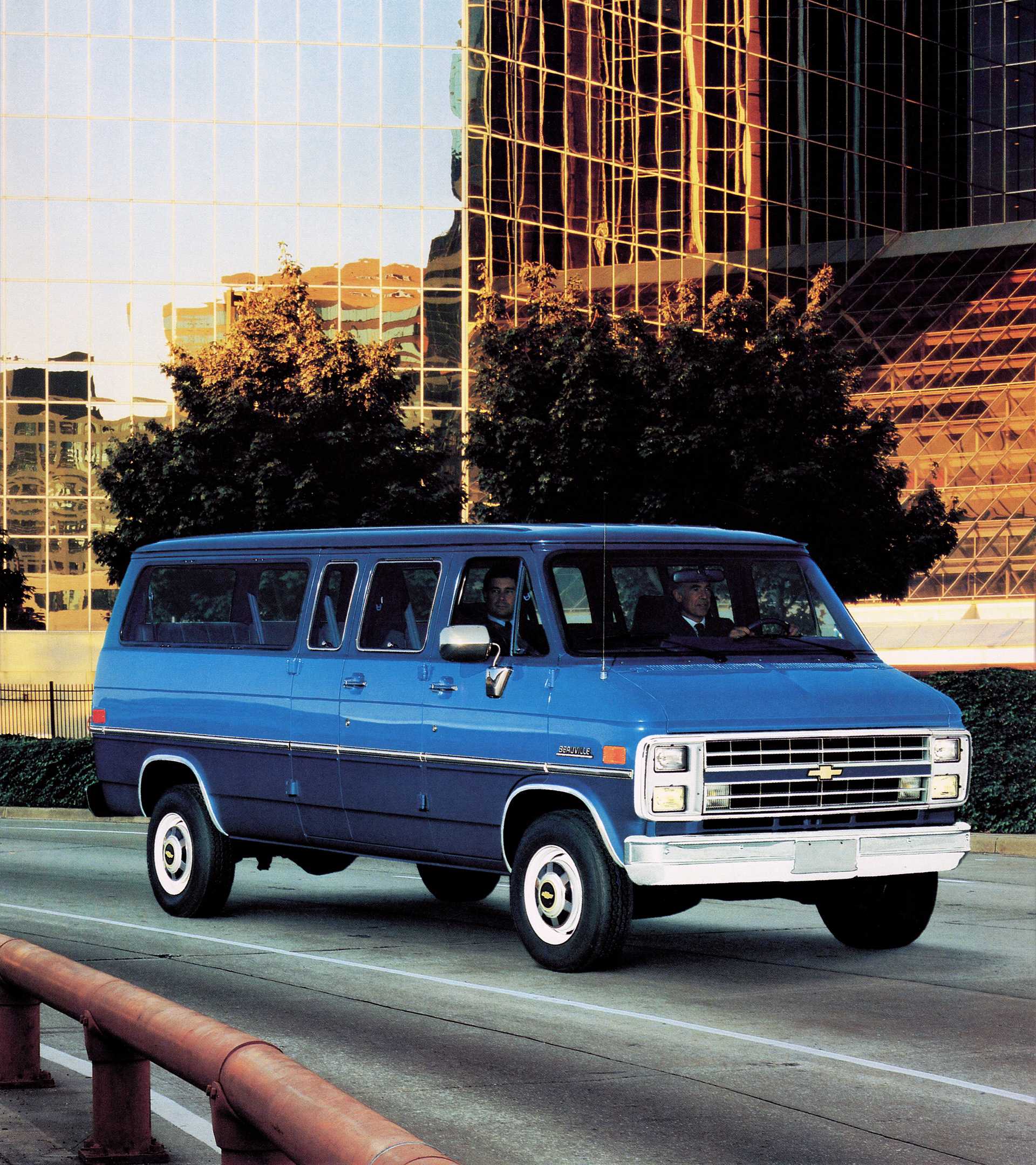 Chevrolet G30 Sportvan 6.2 V8 HD 137hp, 1985