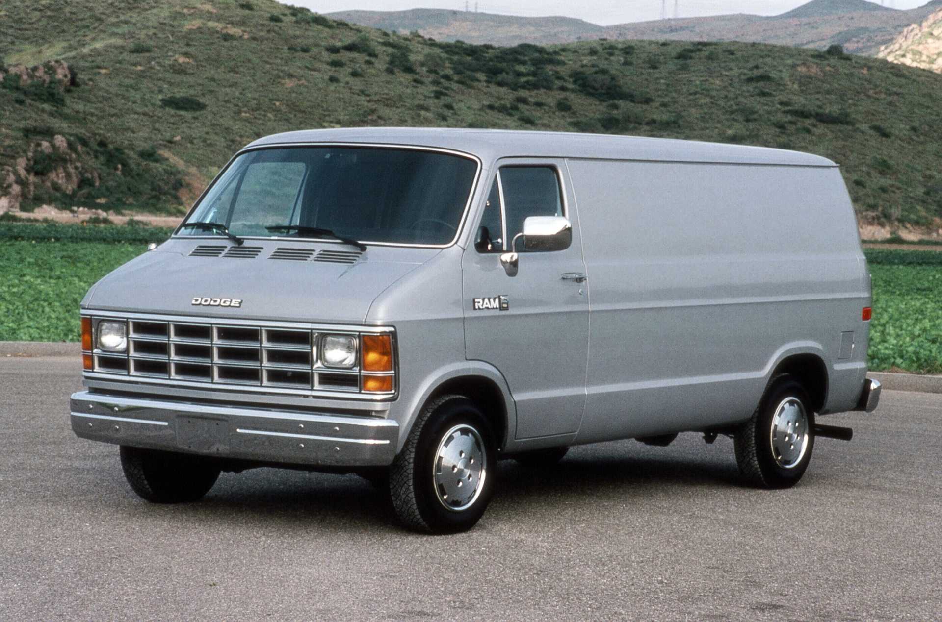 Dodge Ram B350 Van 5.2 V8 EFI TorqueFlite, 172hp, 1989