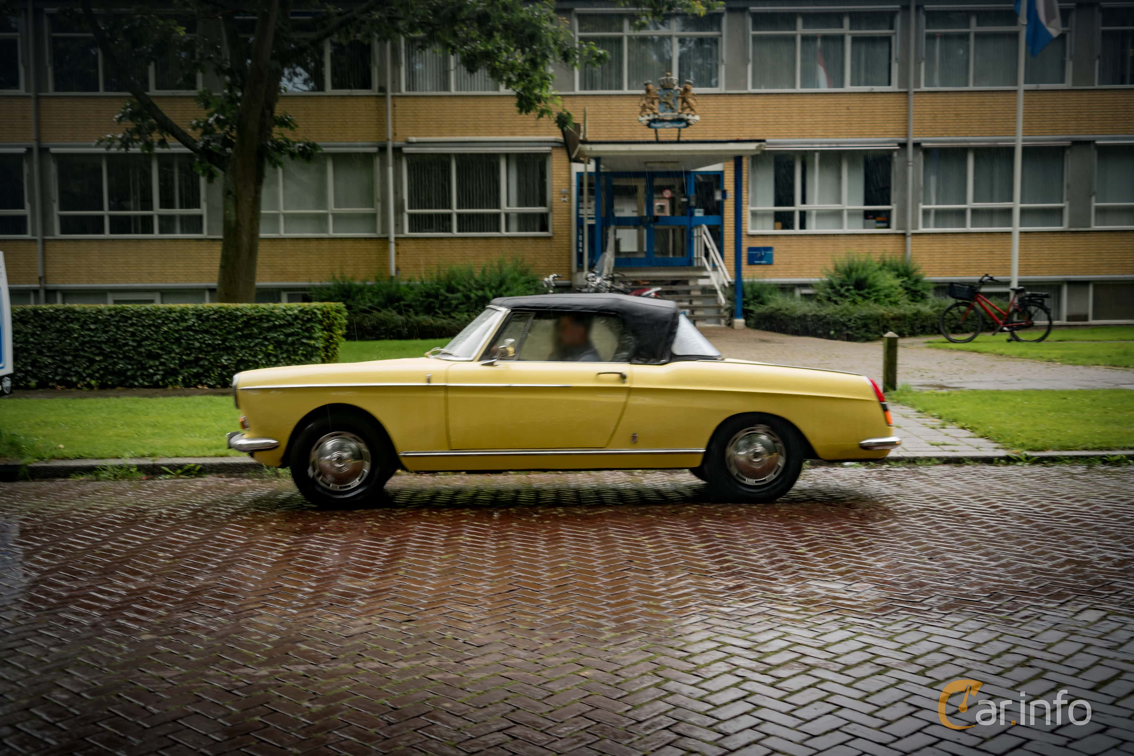 Peugeot 404 Cabriolet 1.6 Manual, 89hp, 1969