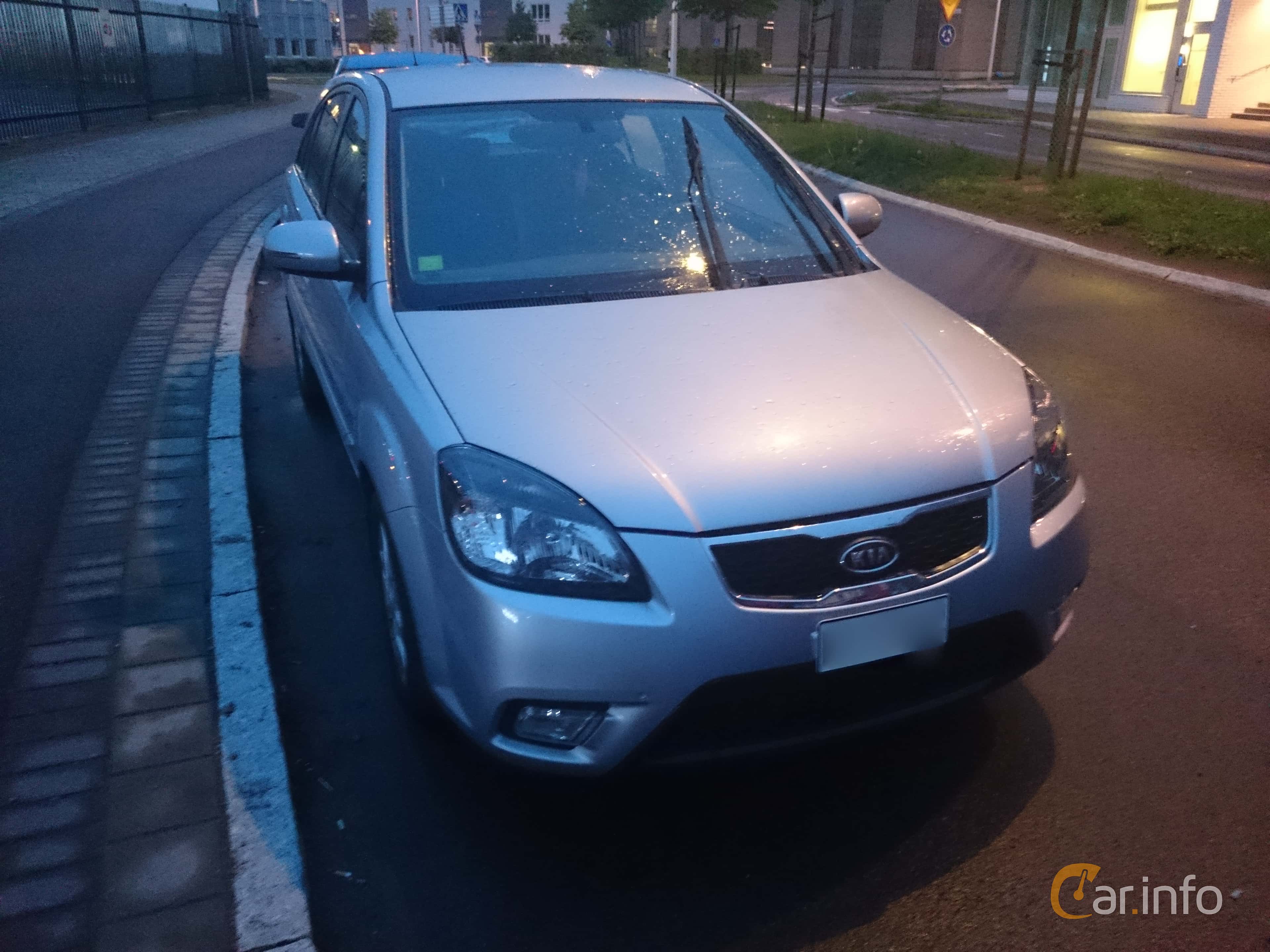 Kia Rio 1.4 Automatic, 97hp, 2010
