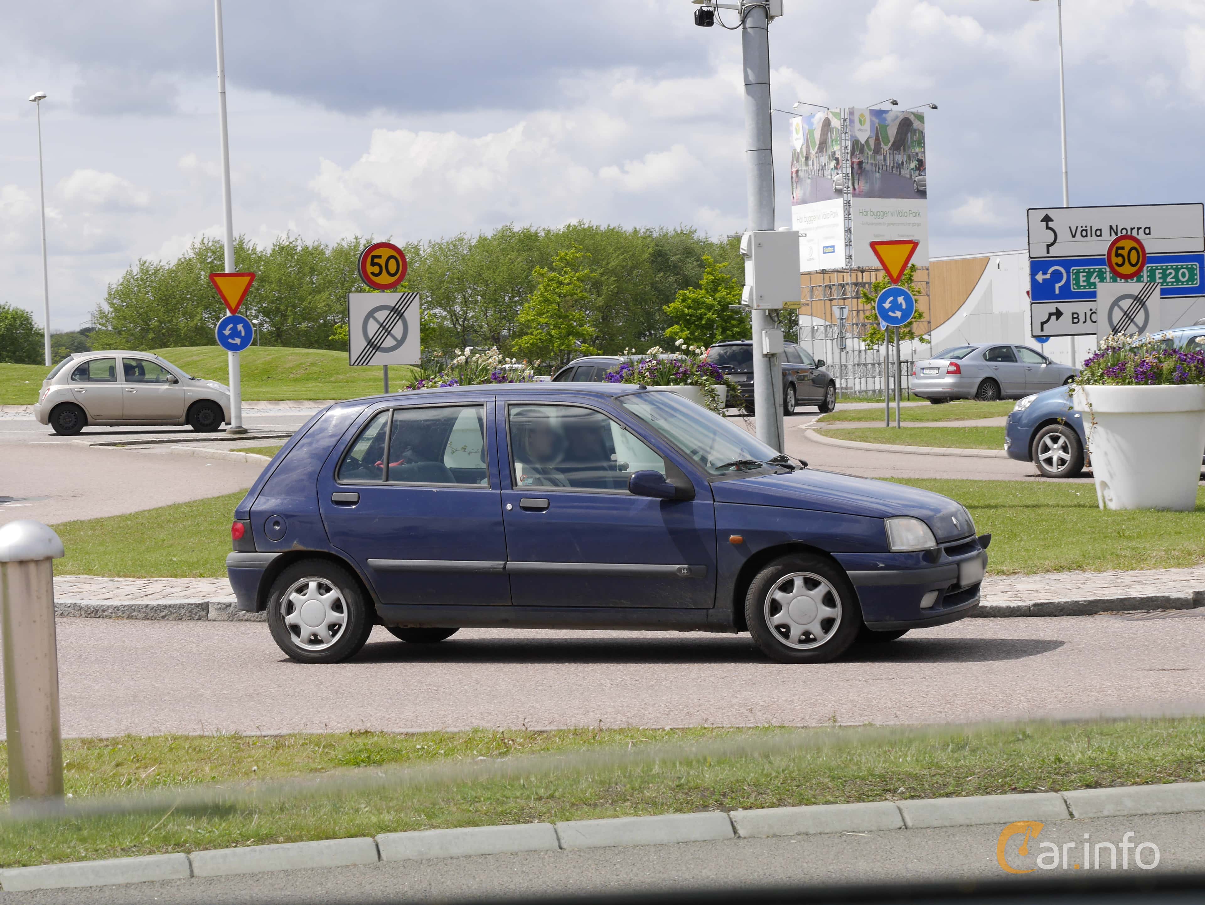 Renault Clio 5-door Hatchback 1.4 Automatic, 75hp, 1998
