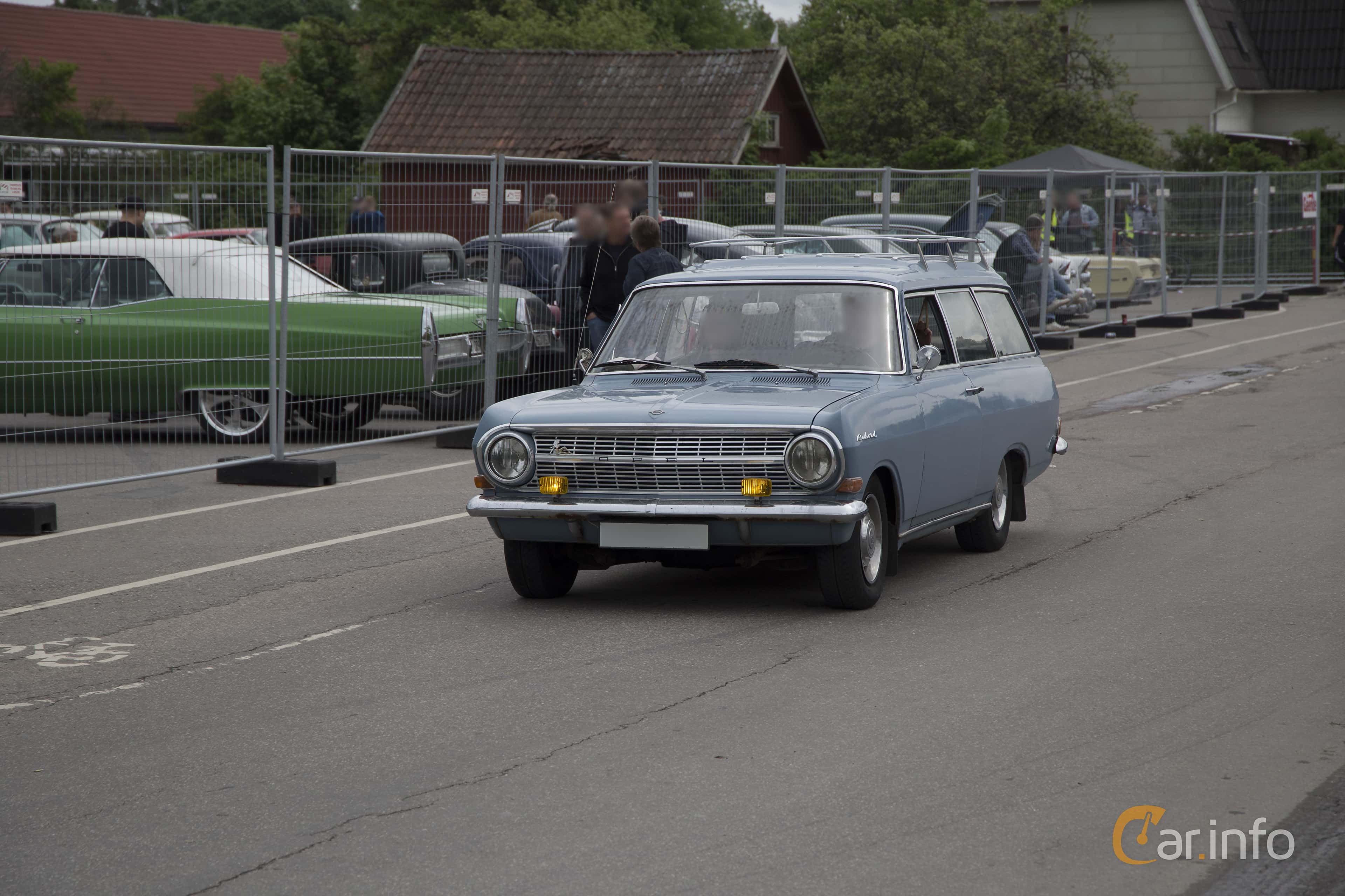 Opel Rekord CarAVan 1.7 Manual, 3-speed