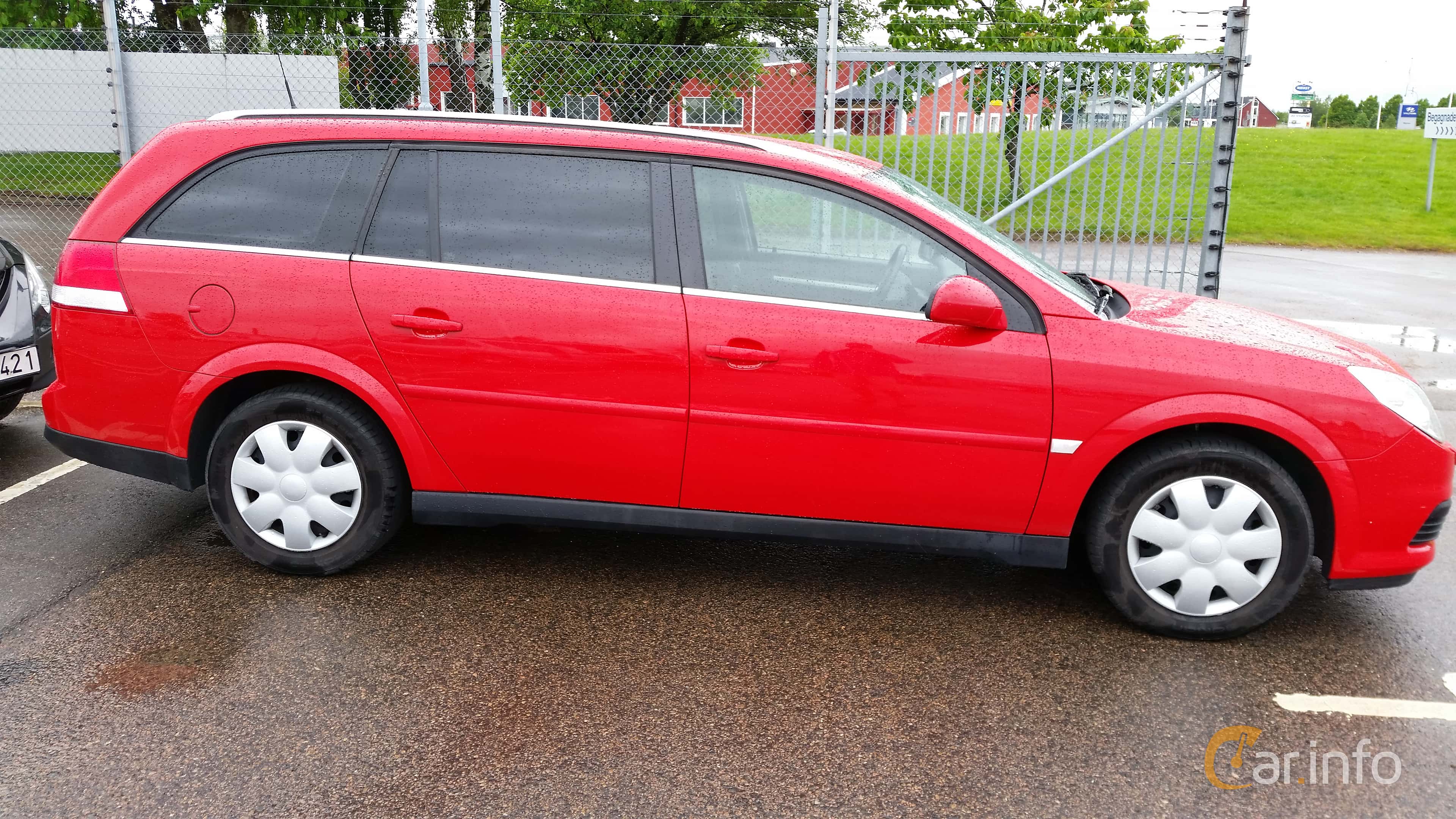 Opel Vectra Caravan generation C Facelift 2.2 Direct