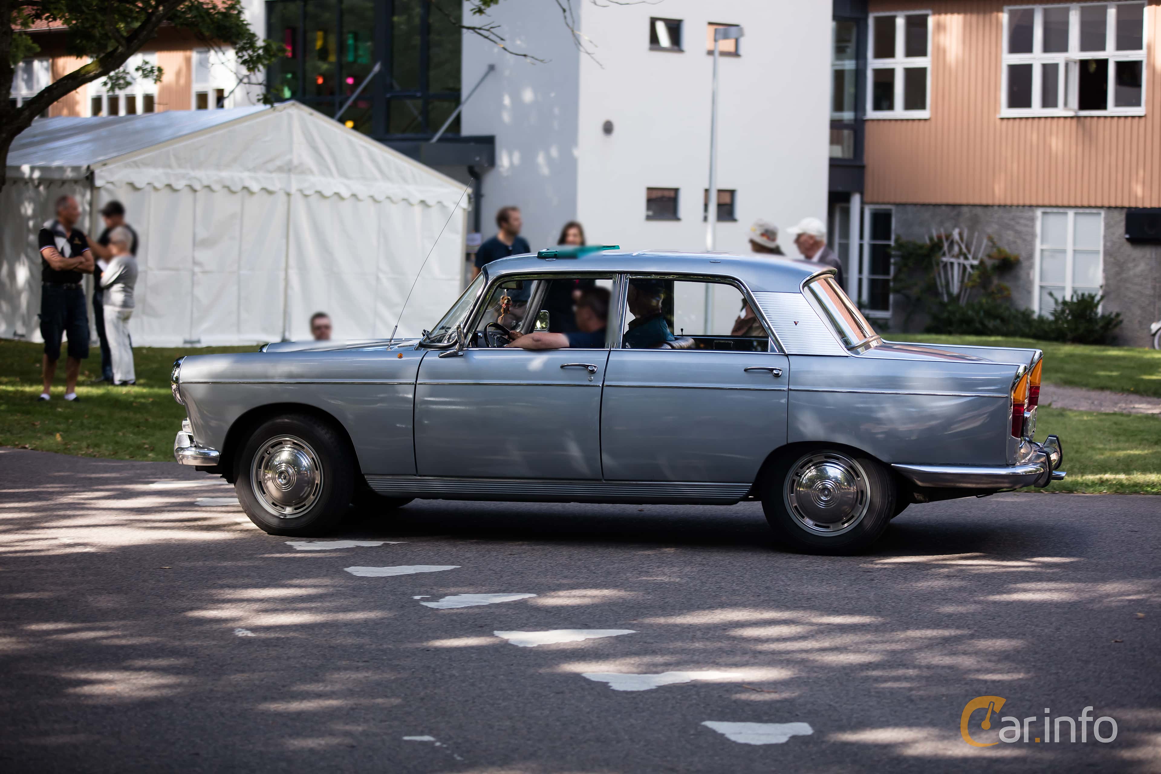 Peugeot 404 1st Generation 1.6 Automatic, 3-speed
