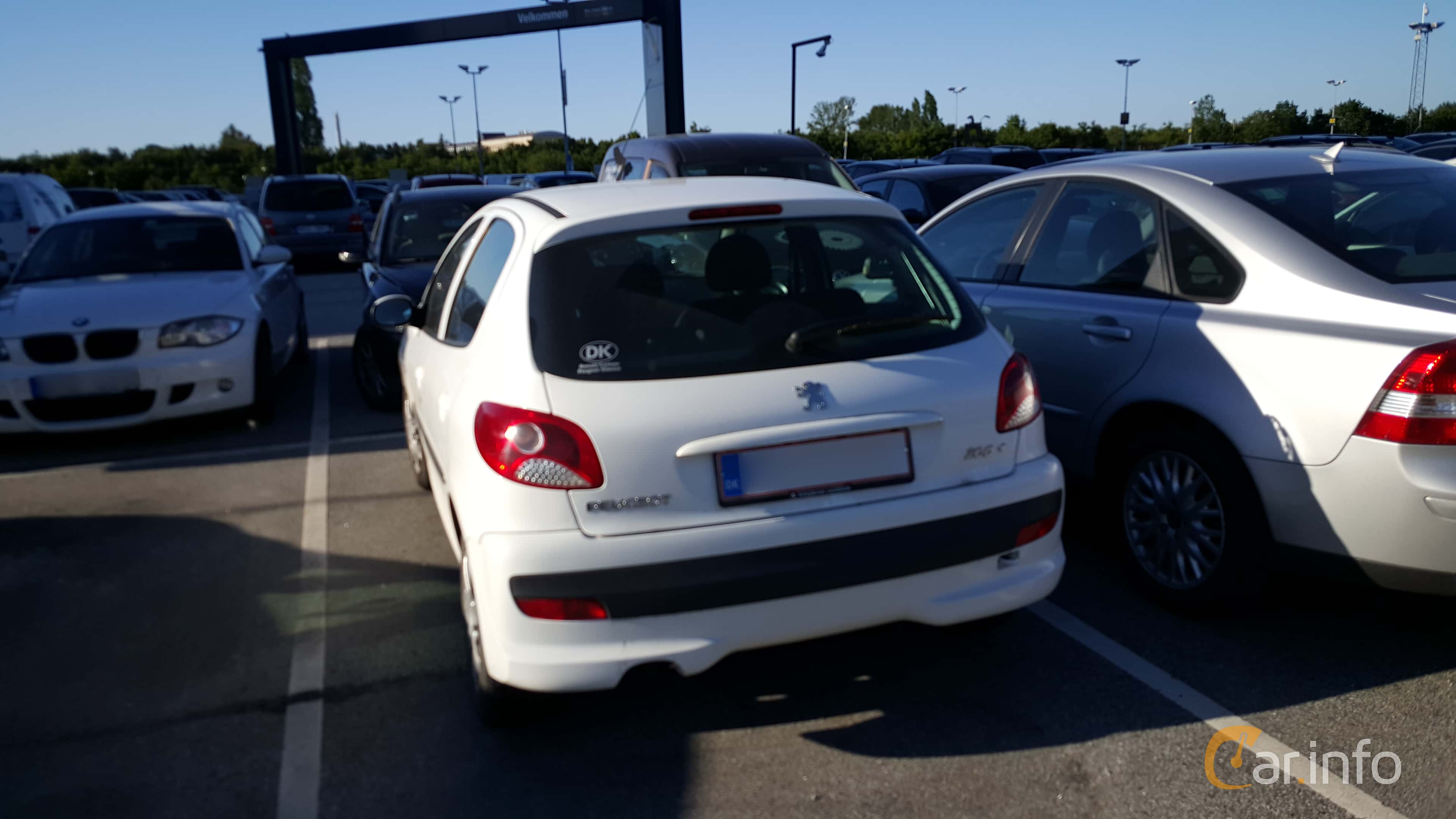 Peugeot 206+ 5-door 1.4 HDi Manual, 68hp, 2012