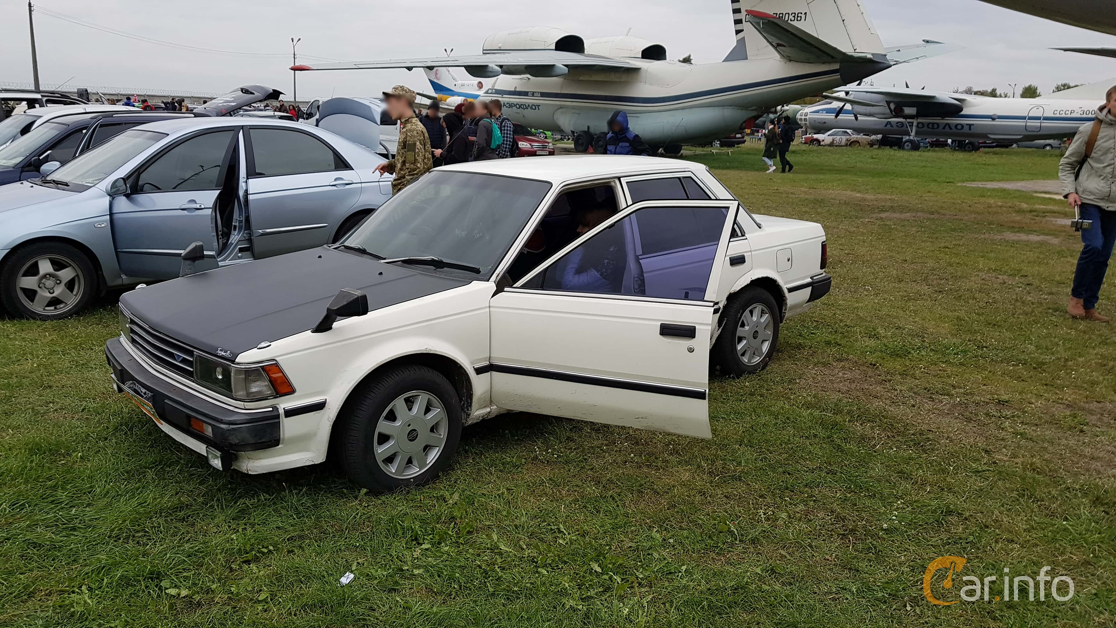 Nissan Bluebird 1600 Sedan 1.6 Manual, 90hp, 1985