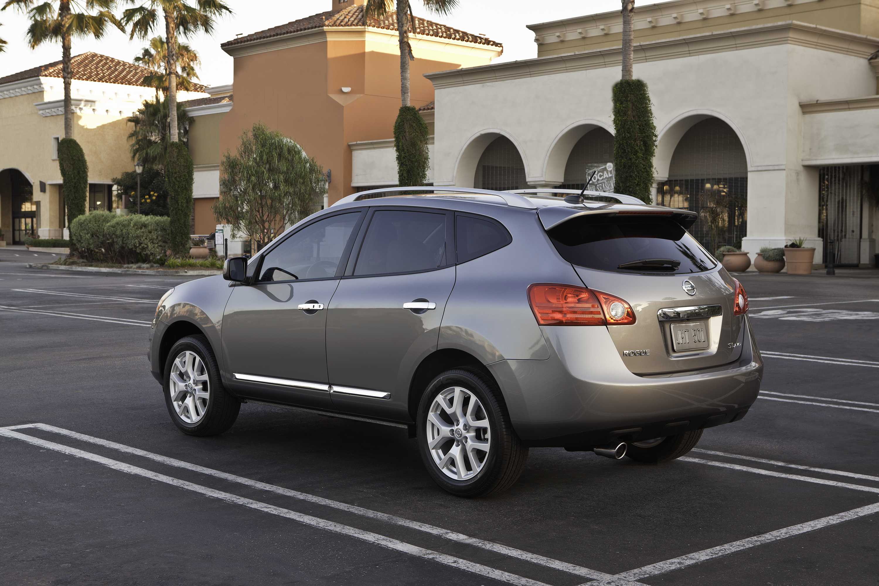 Nissan Rogue 2011