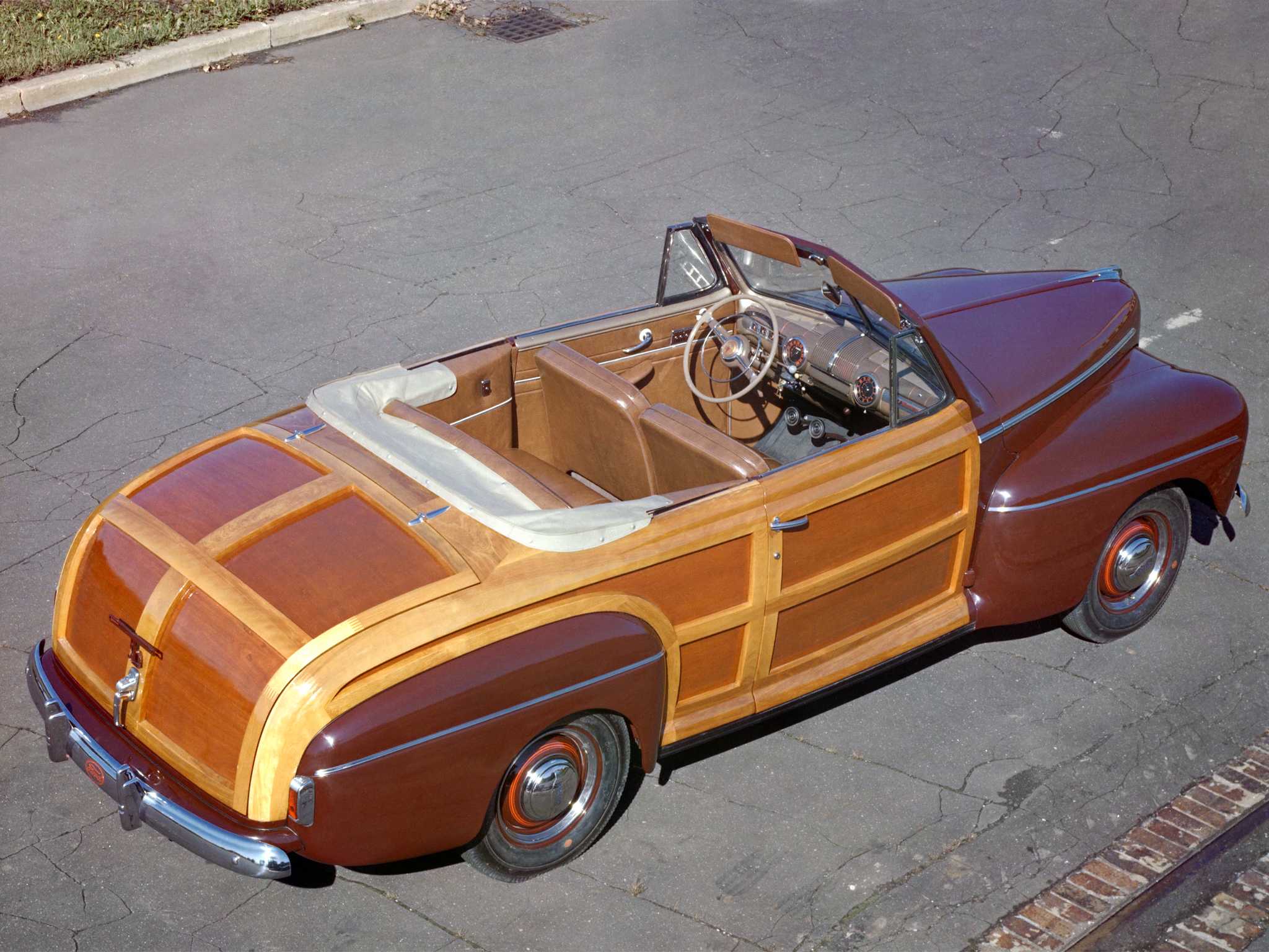 Ford Super Deluxe Sportsman 3.9 V8 Manual, 102hp, 1946