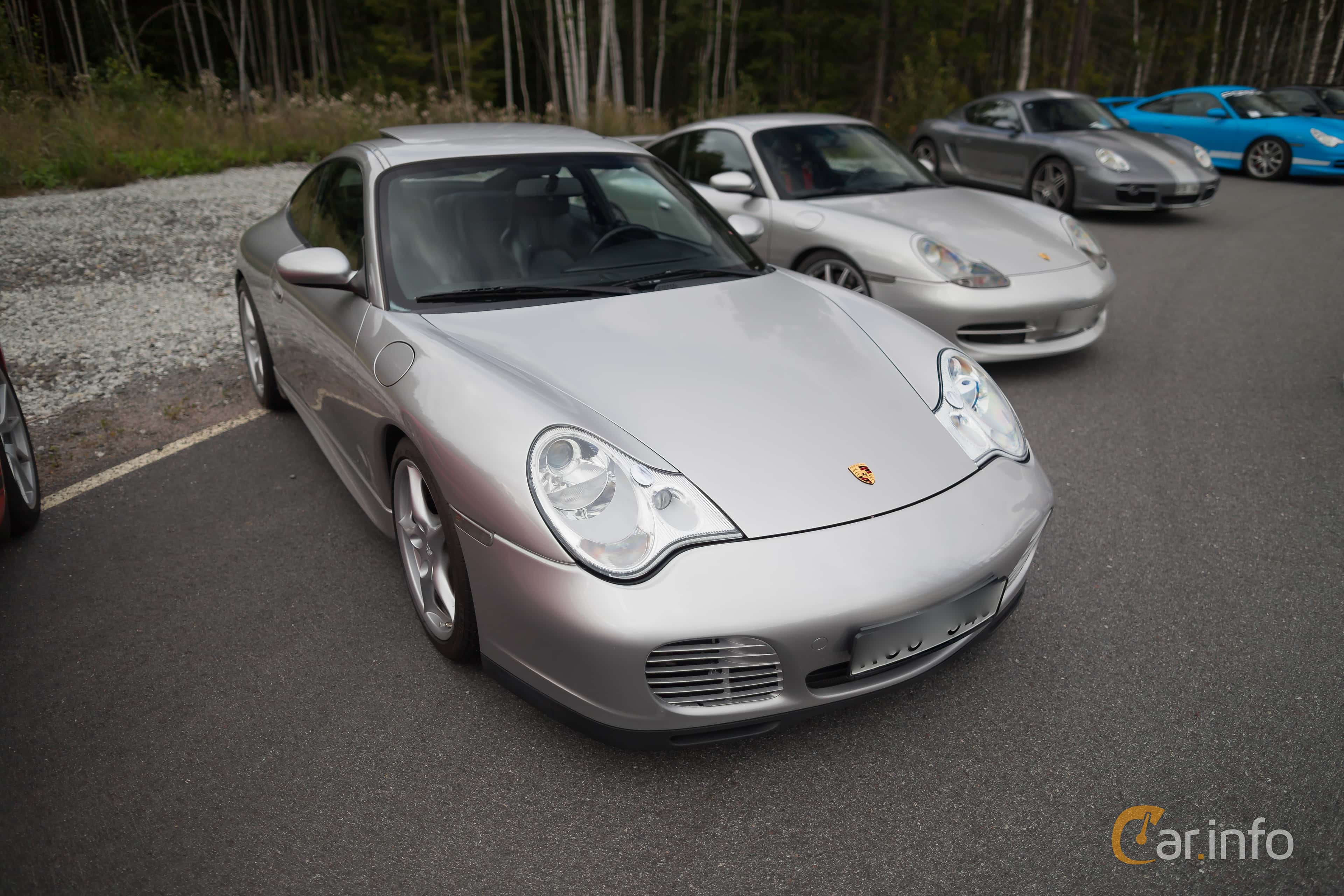 Porsche 911 Carrera  Manual, 300hp, 1999