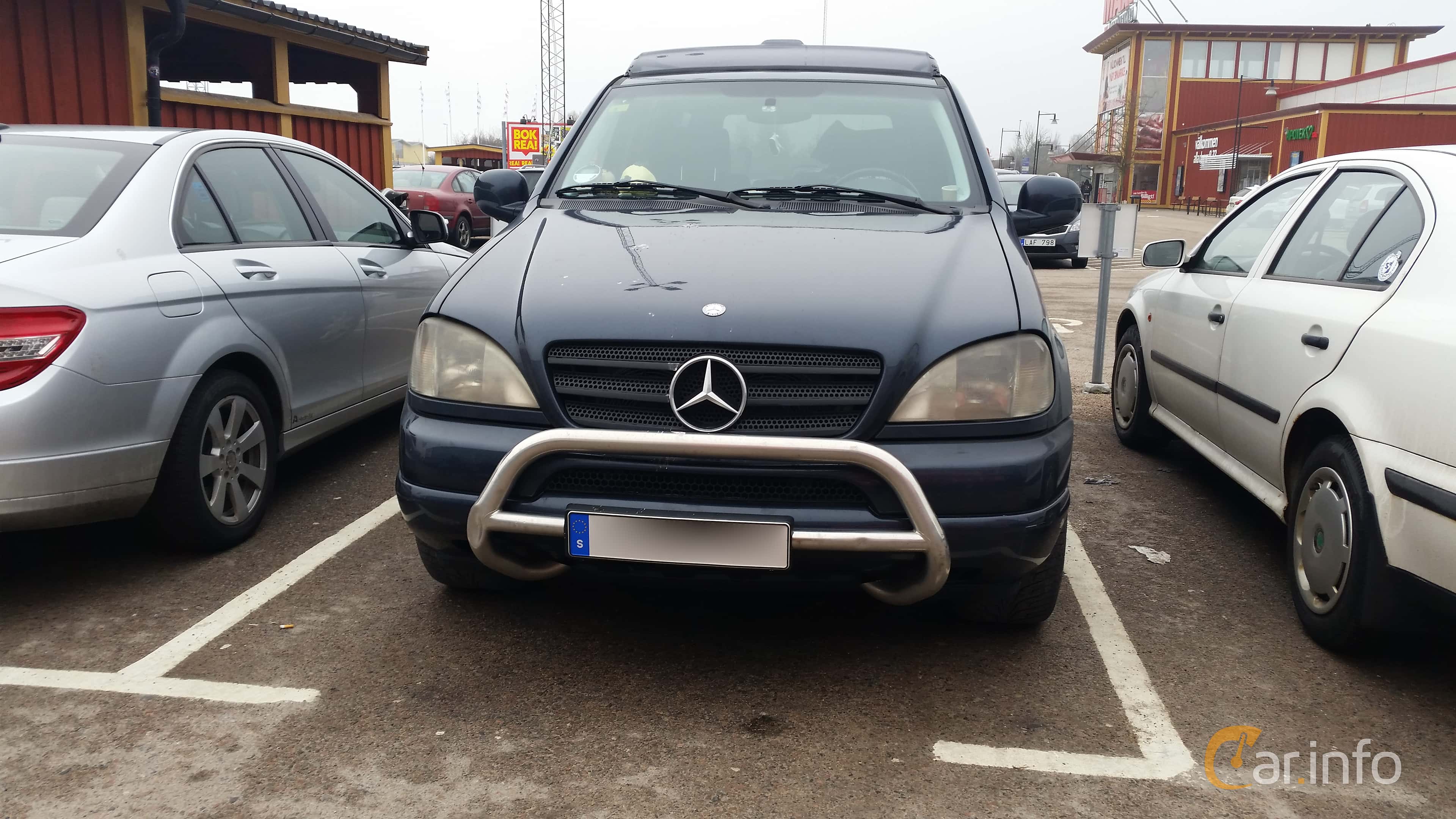 Mercedes-Benz ML 430  Automatic, 272hp, 1999