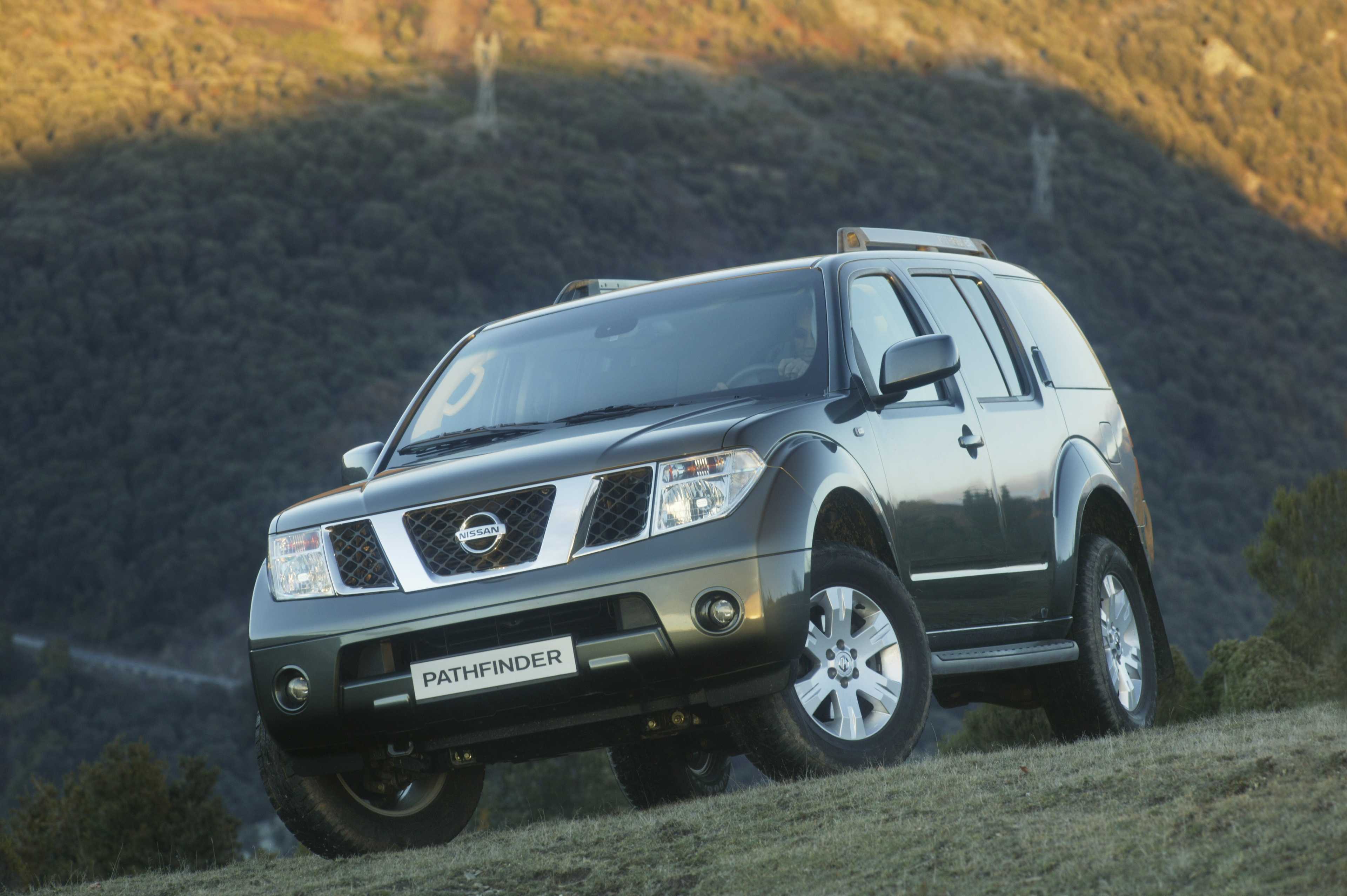 Nissan Pathfinder 2.5 4WD 174hp, 2005