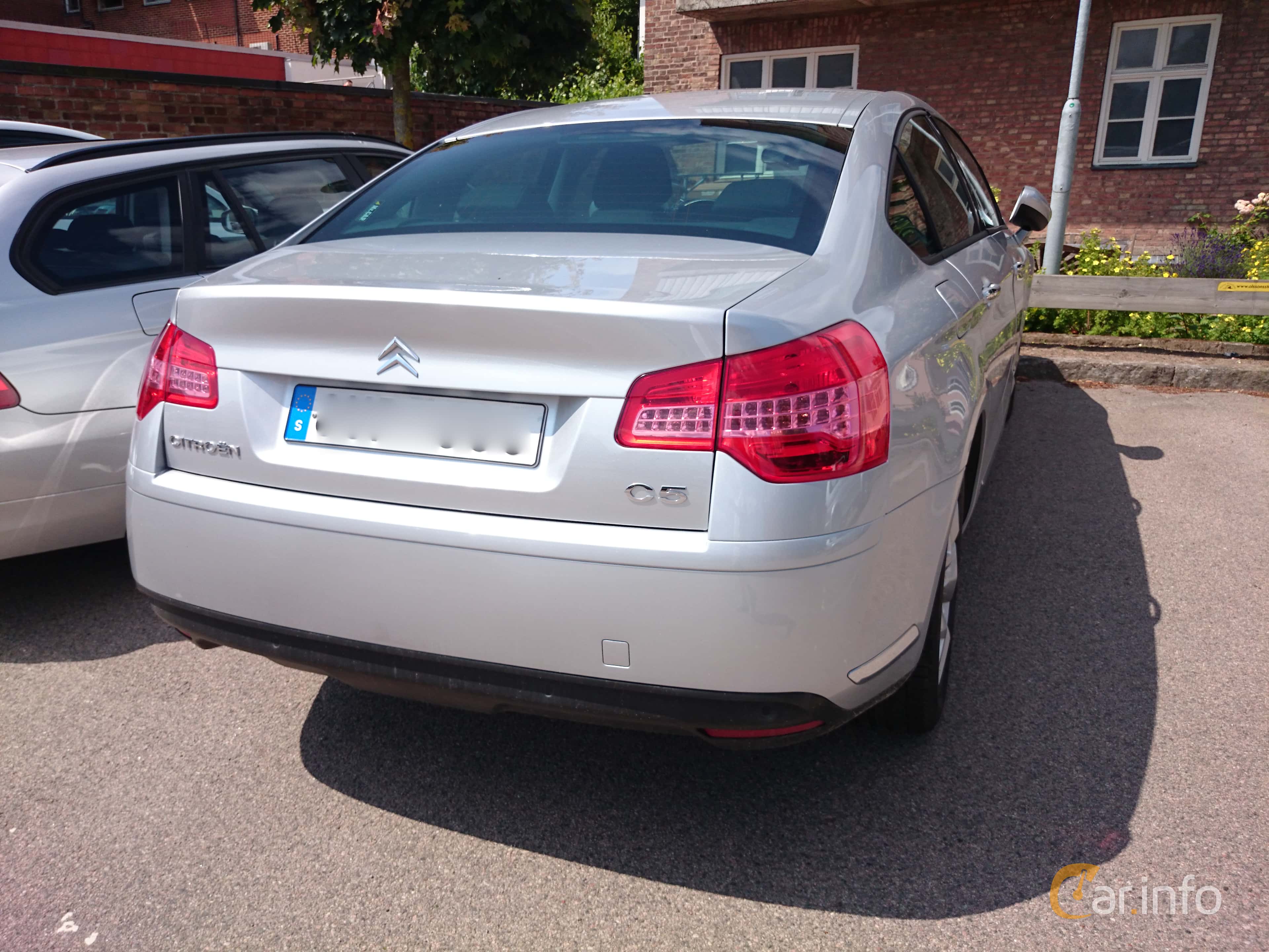 Citroën C5 Sedan generation RD/TD 2.0 HDiF  Manual, 6-speed