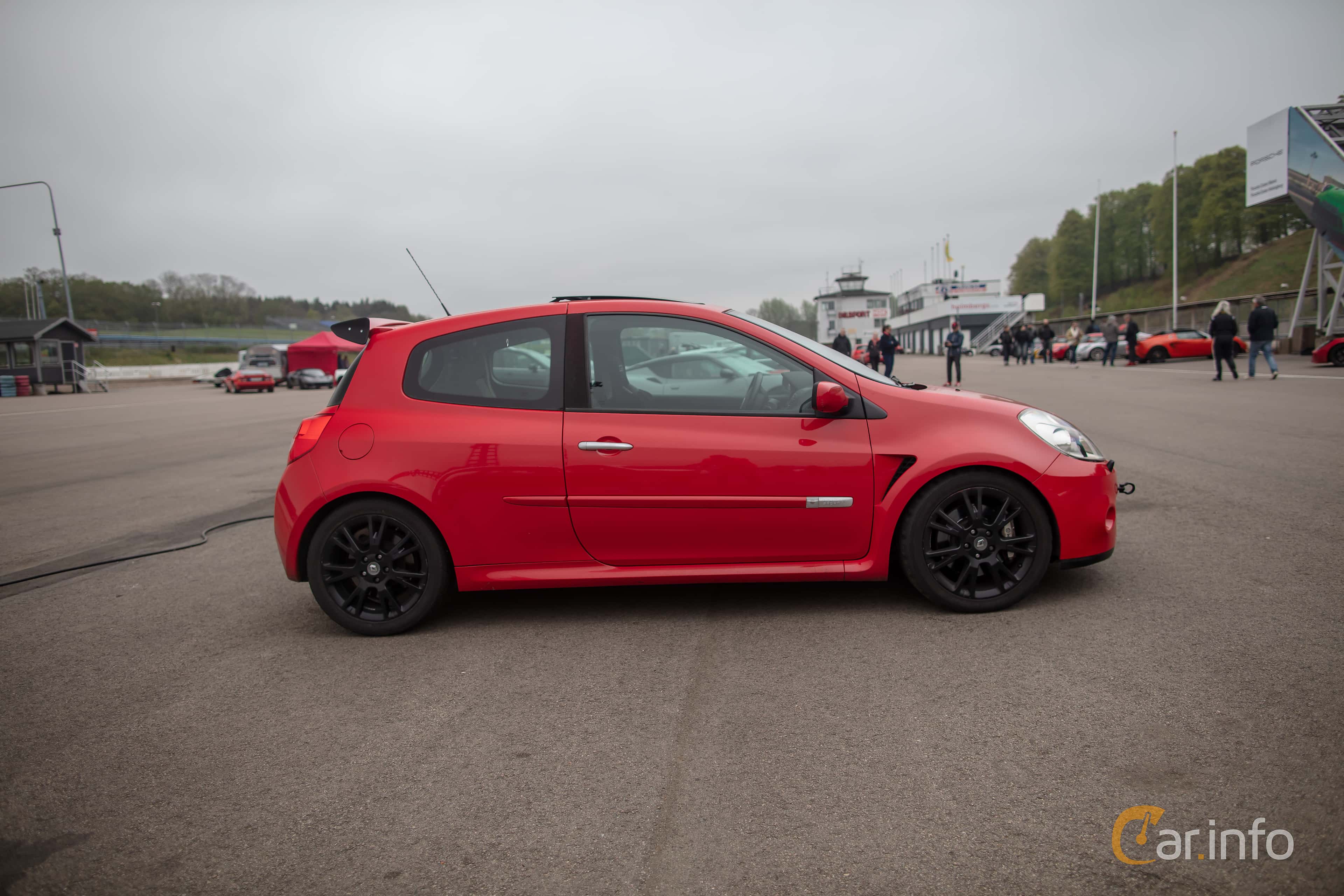Renault Clio 3-door Hatchback 2.0 Automatic, 139hp, 2009