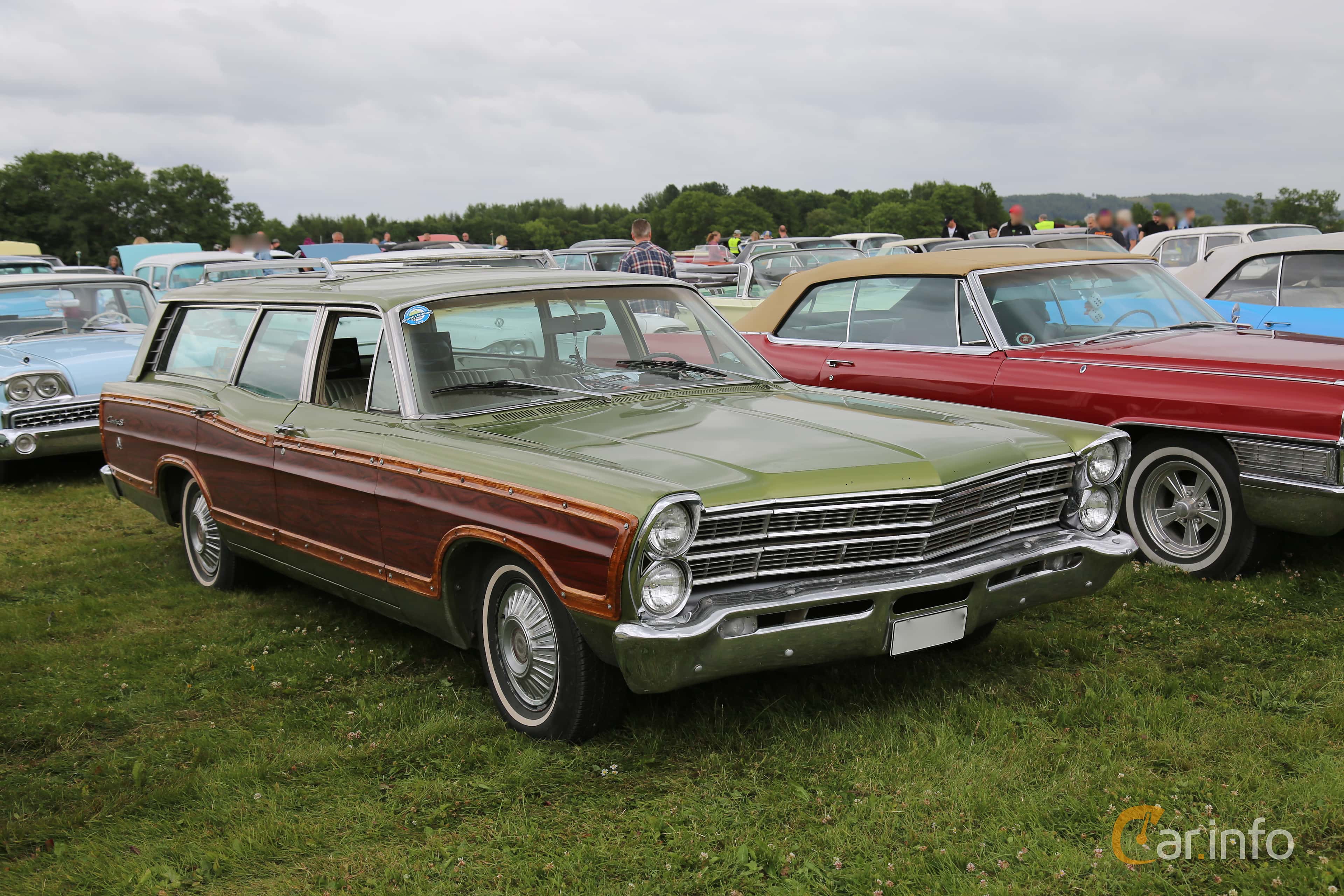 Ford Country Squire 3-seat 6.4 V8 Automatic, 319hp, 1967