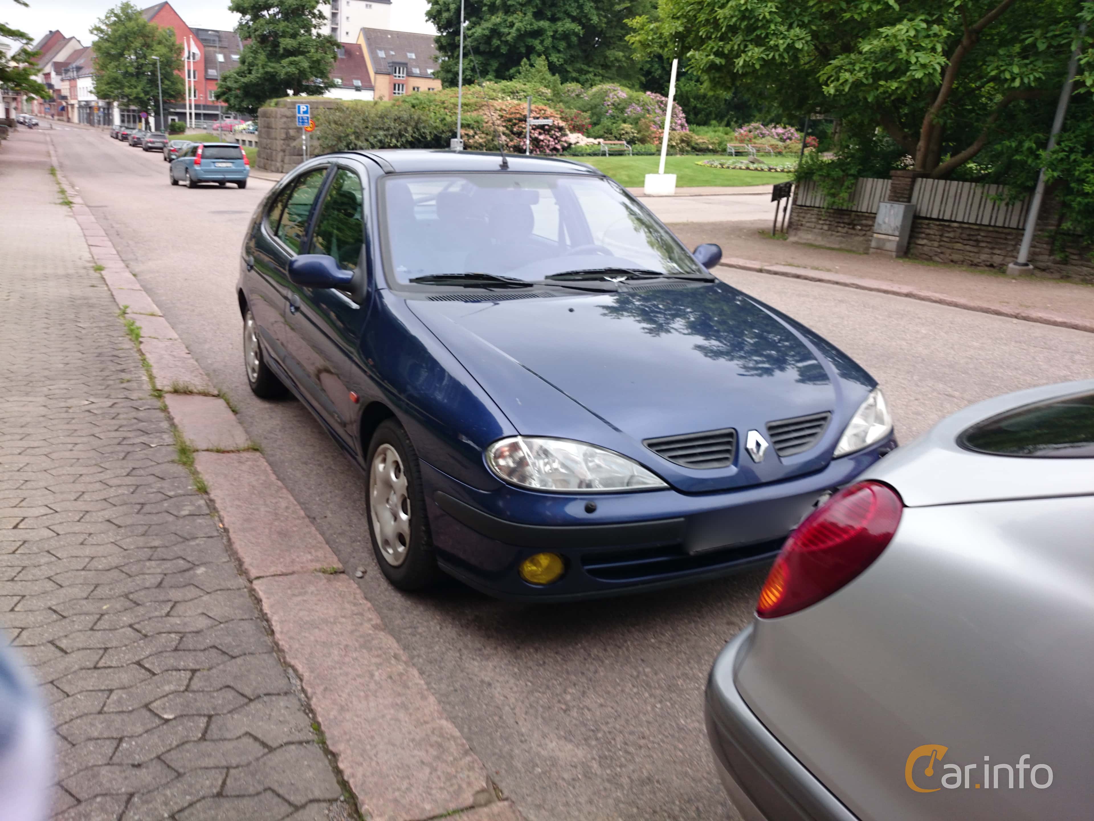 Renault Mégane 1.6 Manual, 107hp, 2002