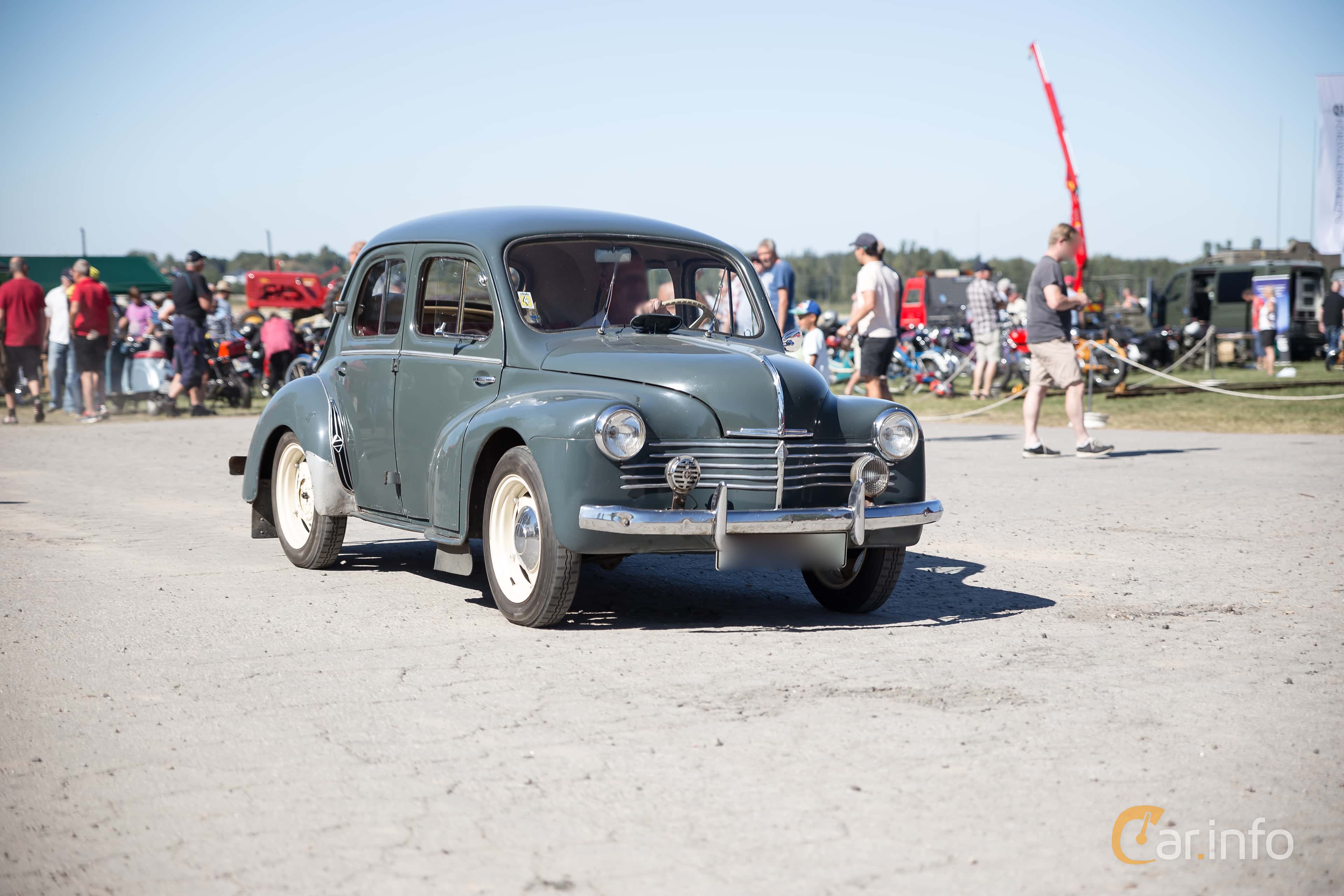 Renault 4CV 0.7 Manual, 18hp, 1953