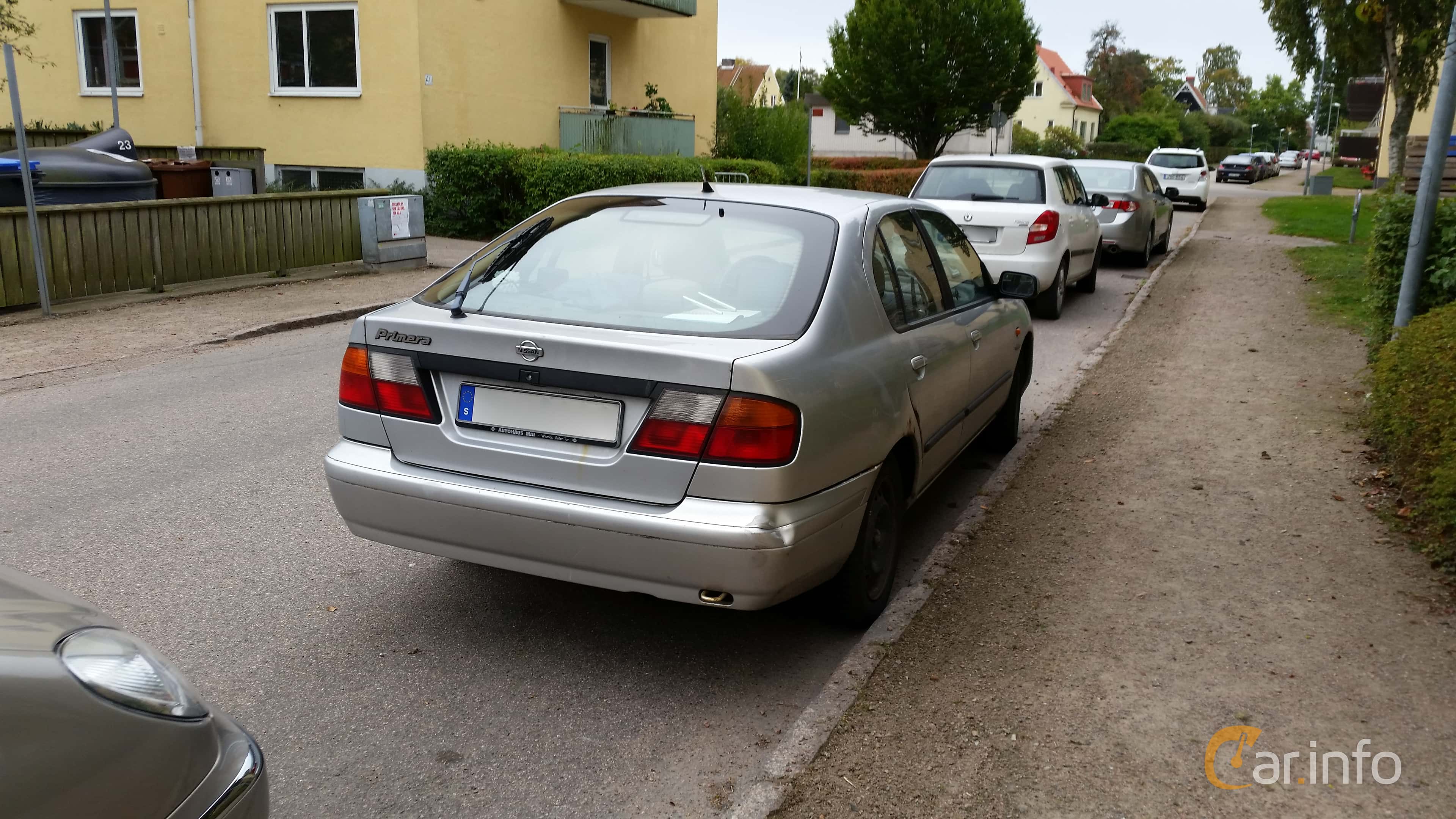 Nissan Primera Hatch 1.6 Manual, 99hp, 1998