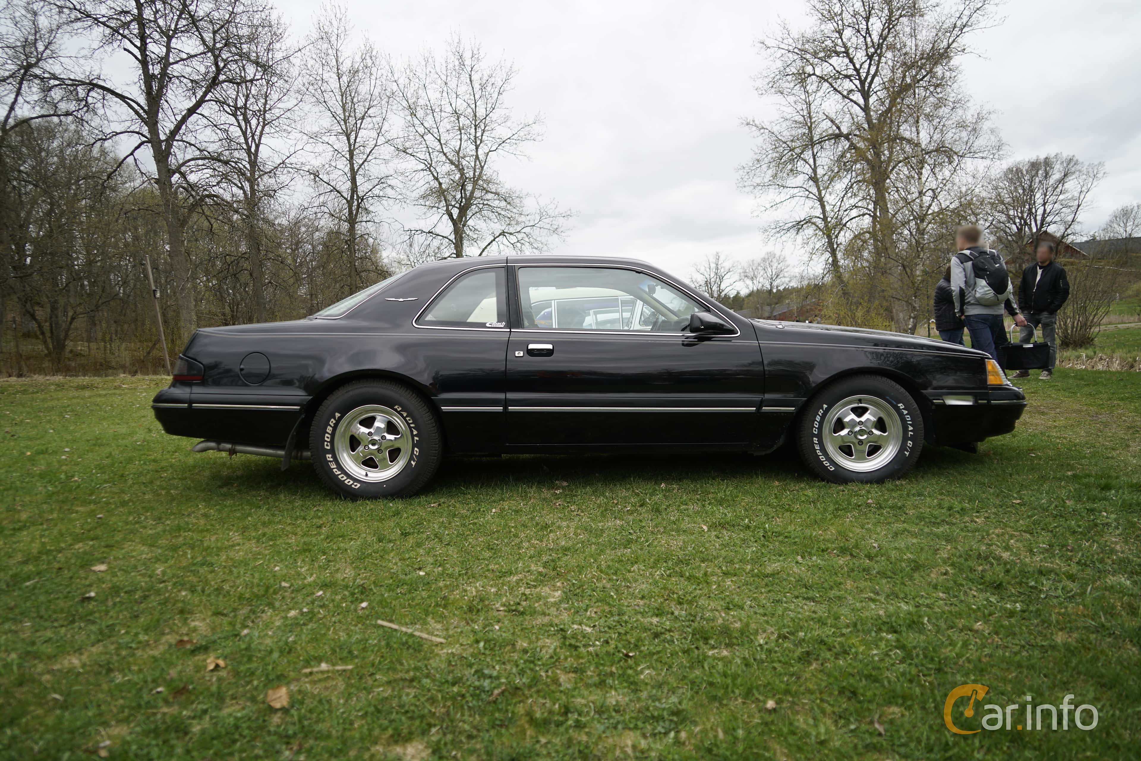 Ford Thunderbird 4.9 V8 Automatic, 4-speed