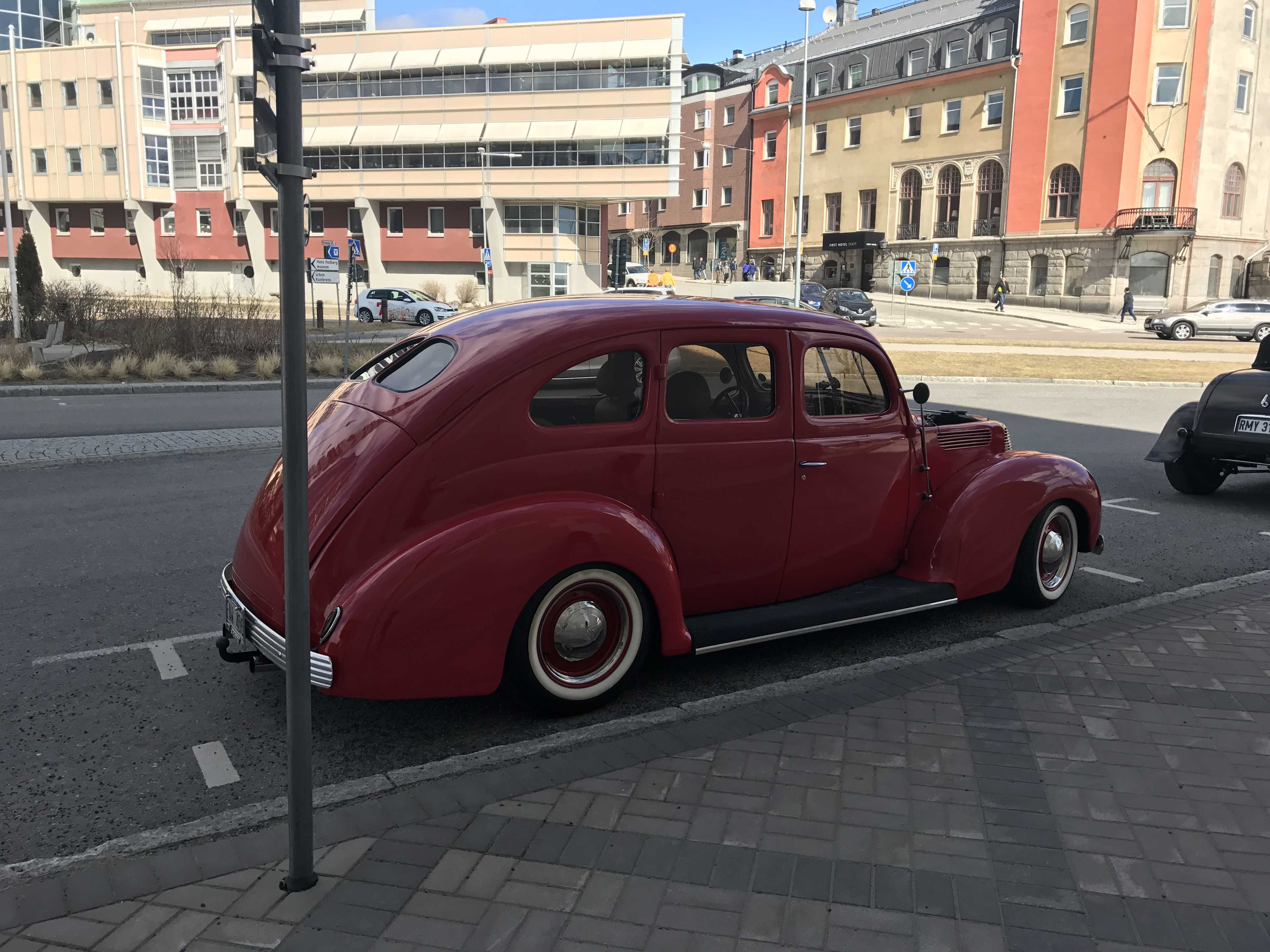 Ford Deluxe Fordor Sedan 3.6 V8 Manual, 86hp, 1938