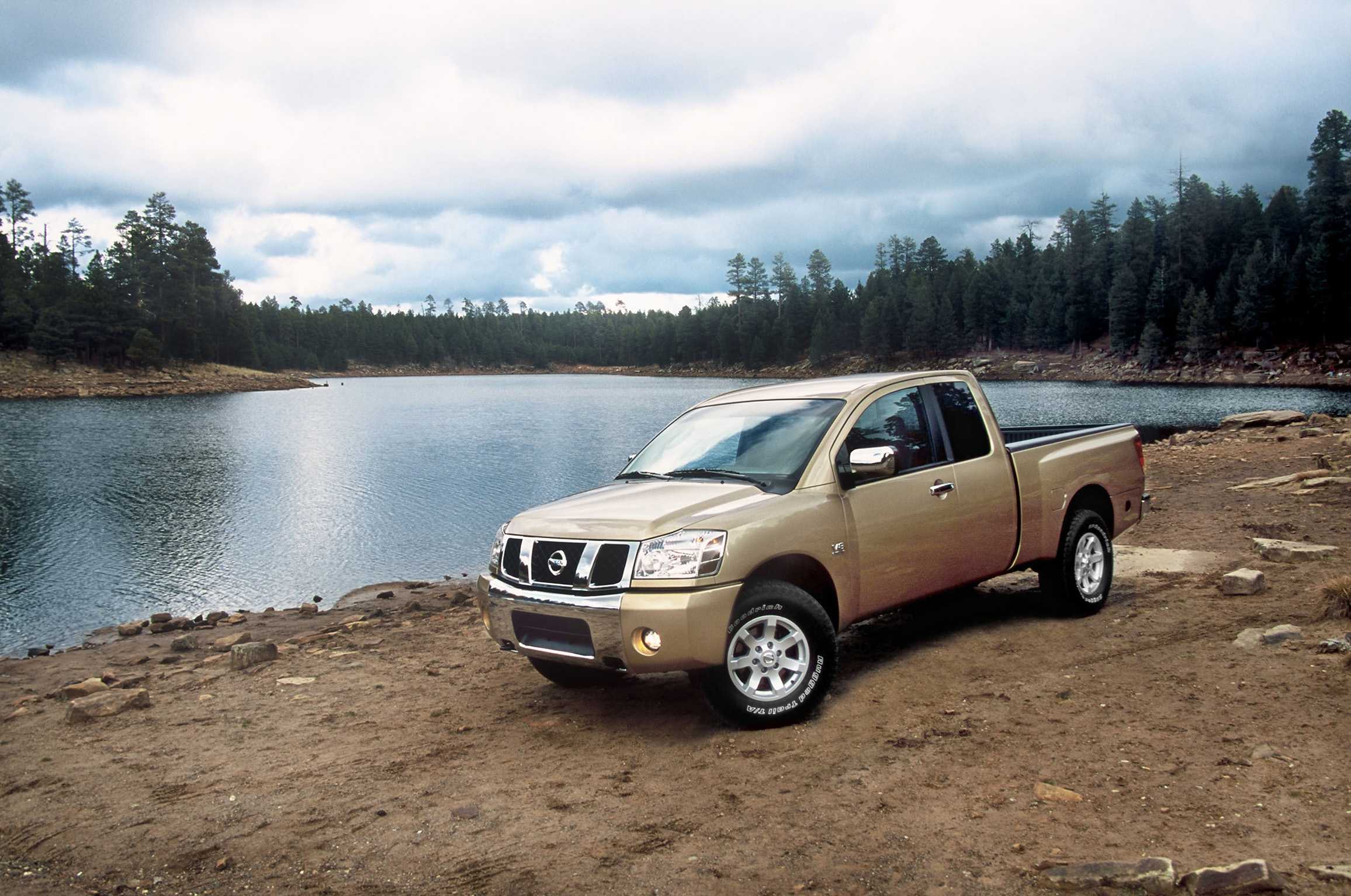Nissan Titan King Cab 5.6 V8 Automatic, 309hp, 2006