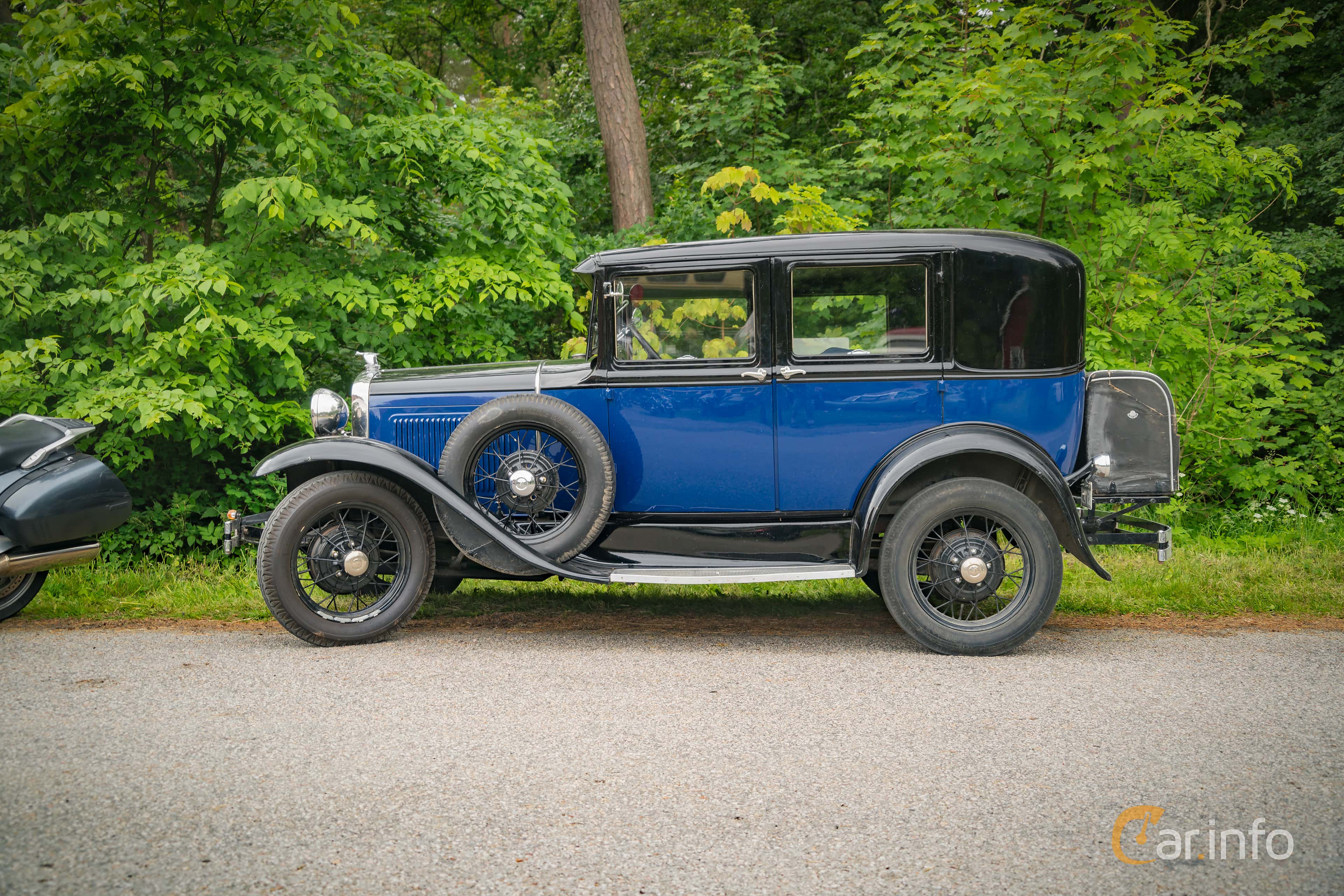 Ford Model A Fordor 2-window Sedan 3.3 Manual, 41hp, 1931