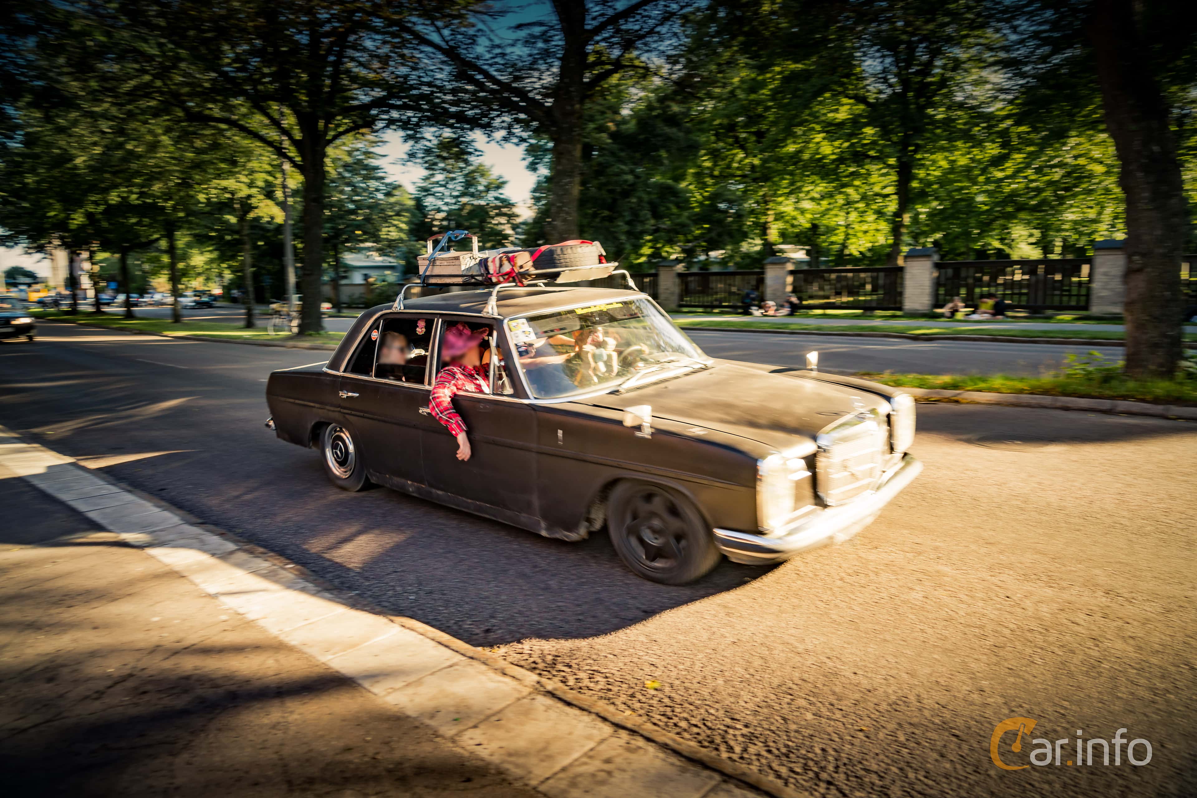 Mercedes-Benz 220  Manual, 105hp, 1969