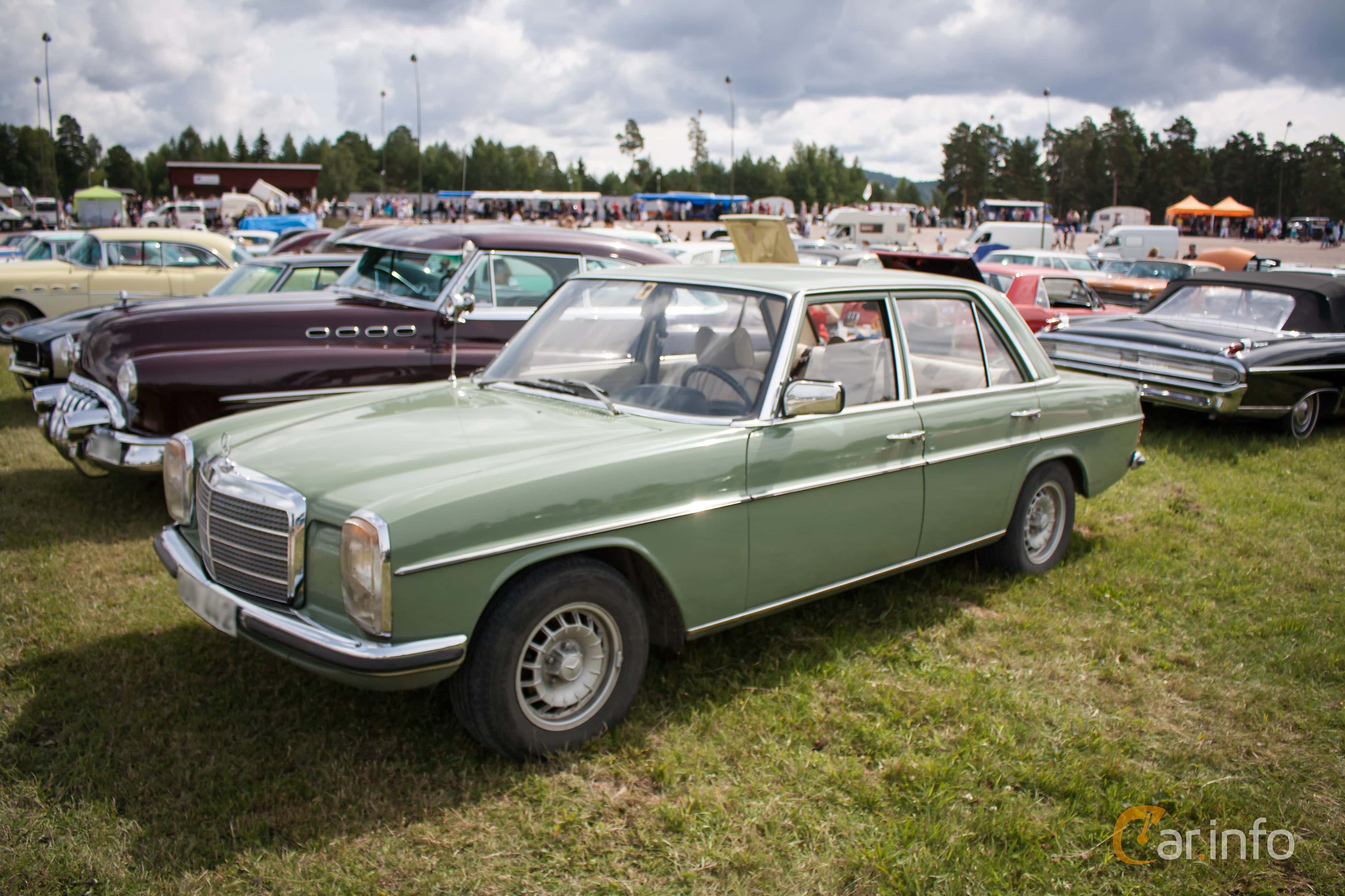 Mercedes-Benz 200  Automatic, 95hp, 1974