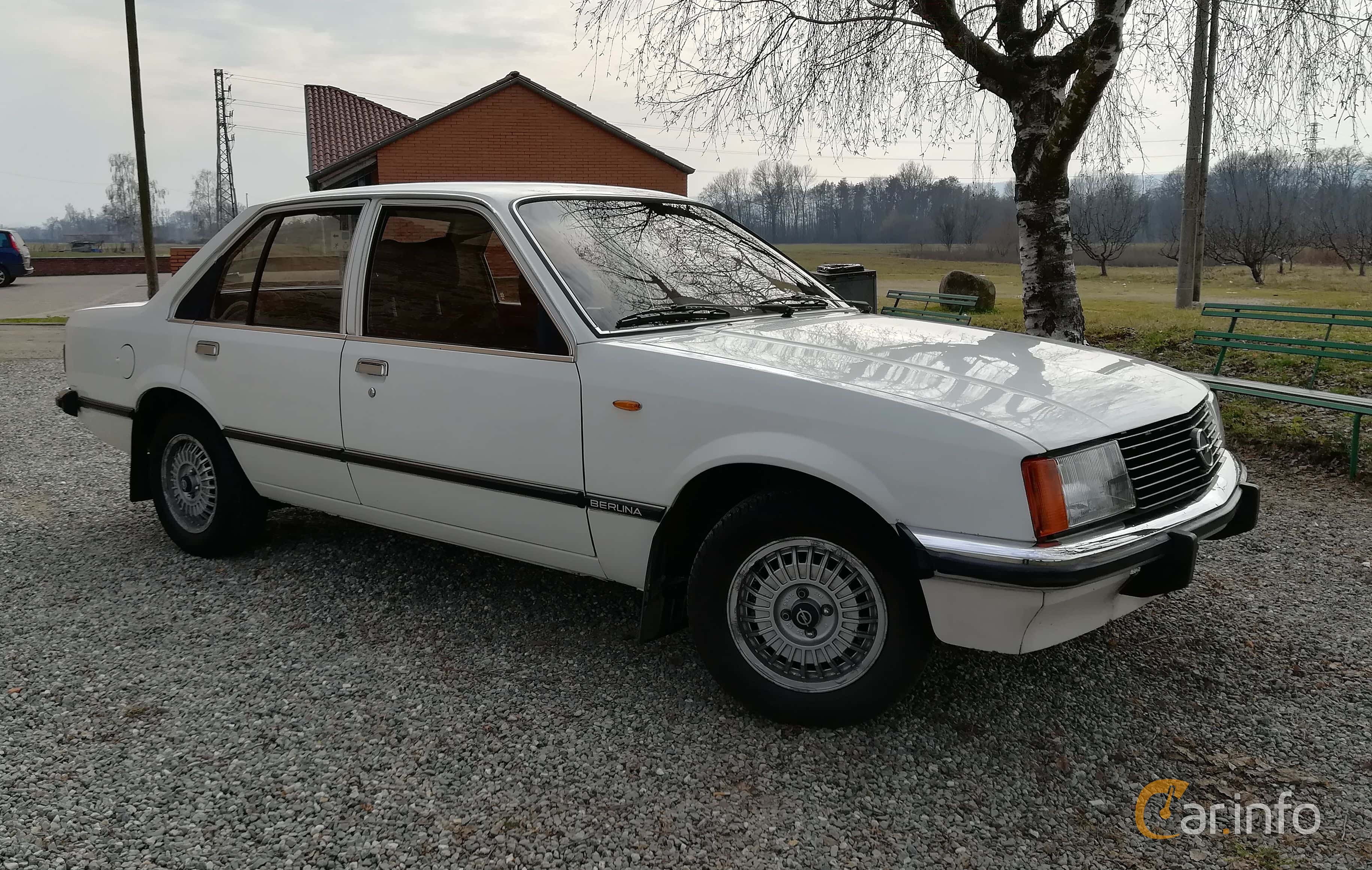 Opel Rekord 4-door 2.0 E 110hp, 1978