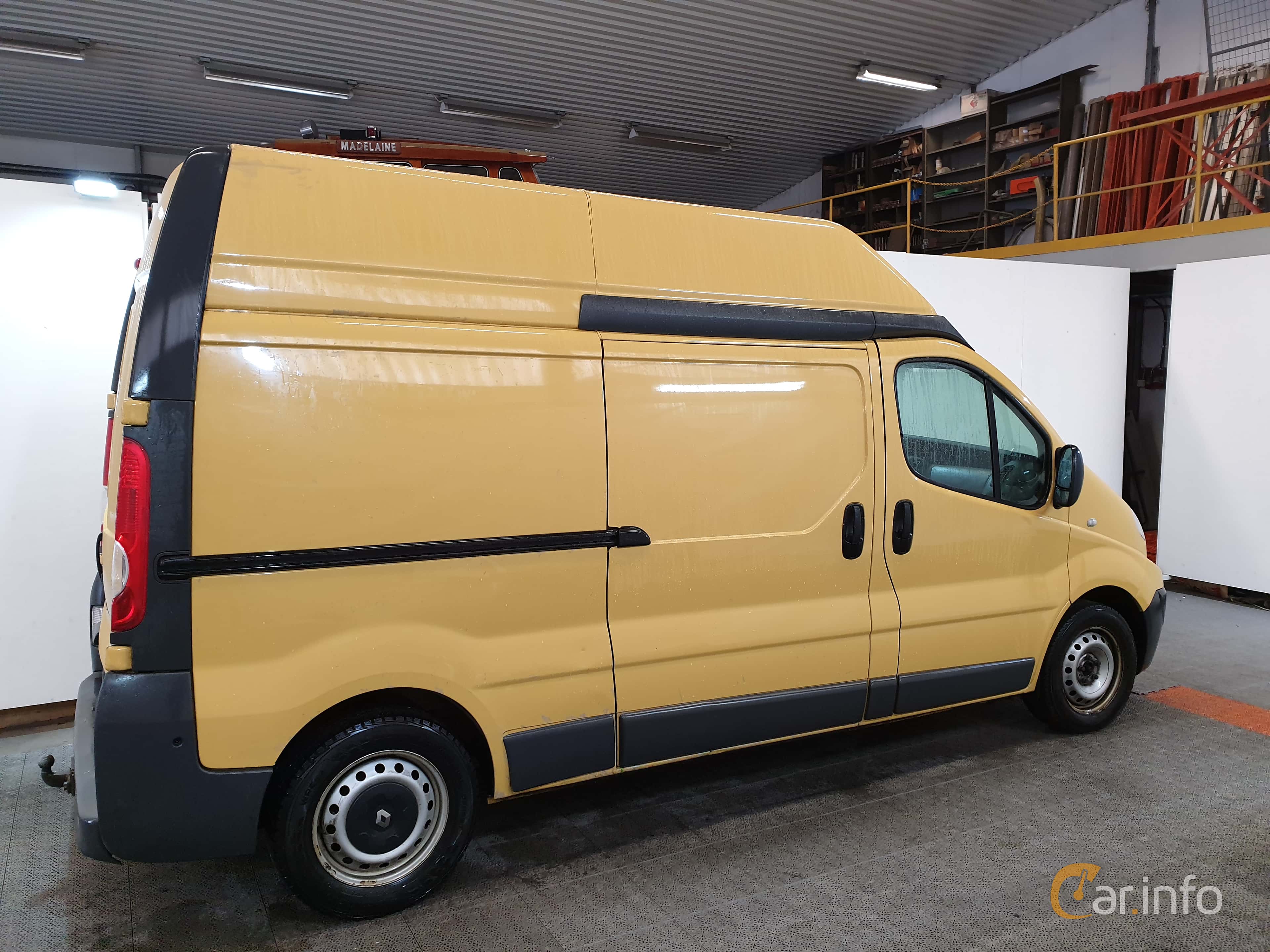 Renault Trafic Van generation II Phase II 2.5 dCi Manual, 6-speed