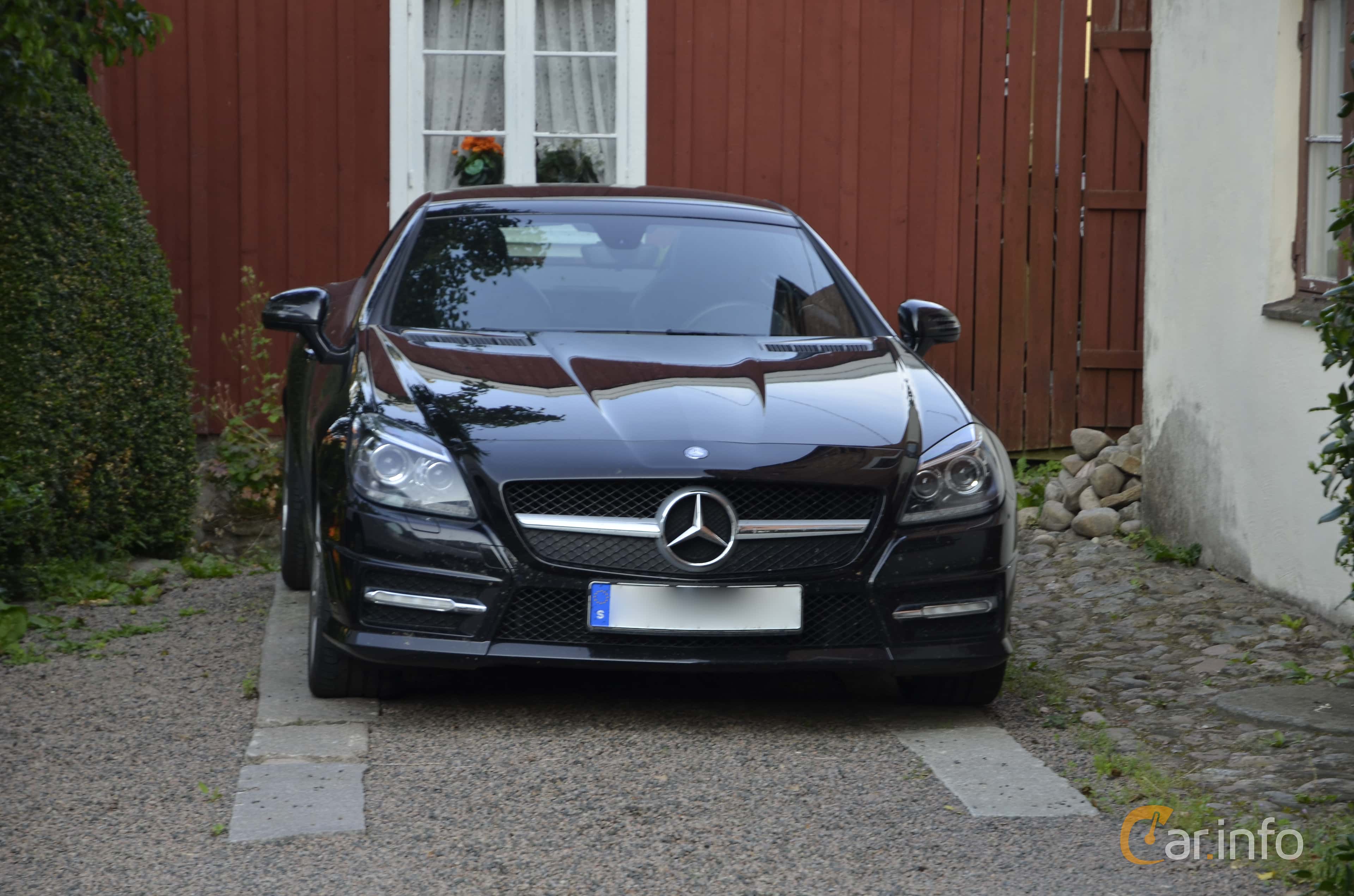 Mercedes-Benz SLK 350  Manual, 305hp, 2011