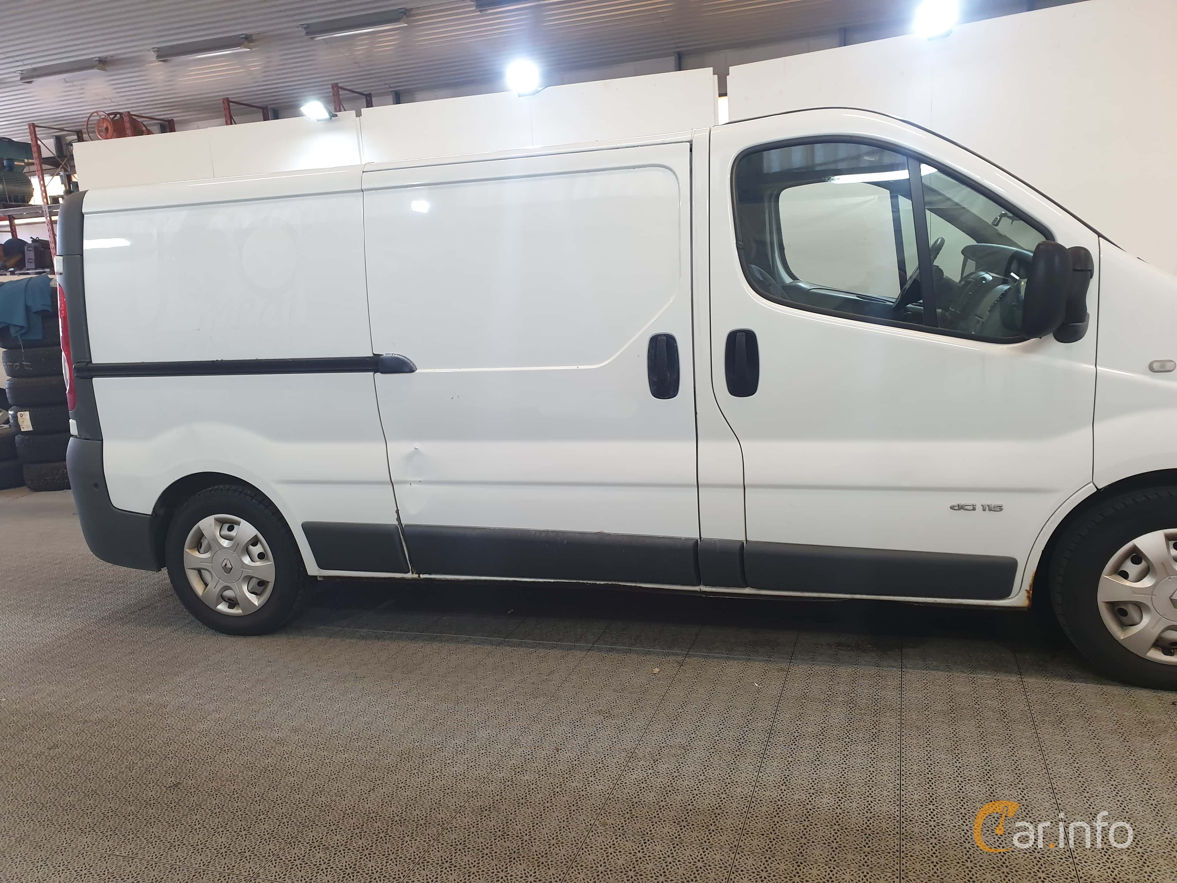 Renault Trafic Van 2.0 dCi Manual, 114hp, 2009