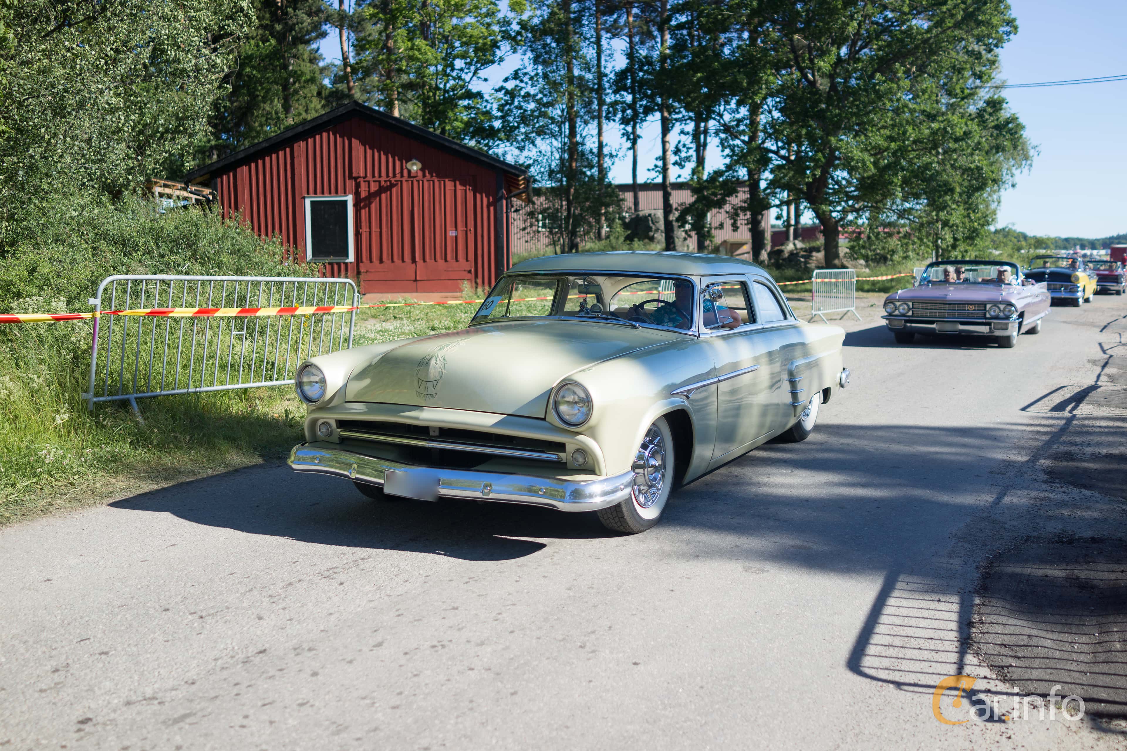 Ford Customline Tudor Sedan 3.7  Manual, 117hp, 1954