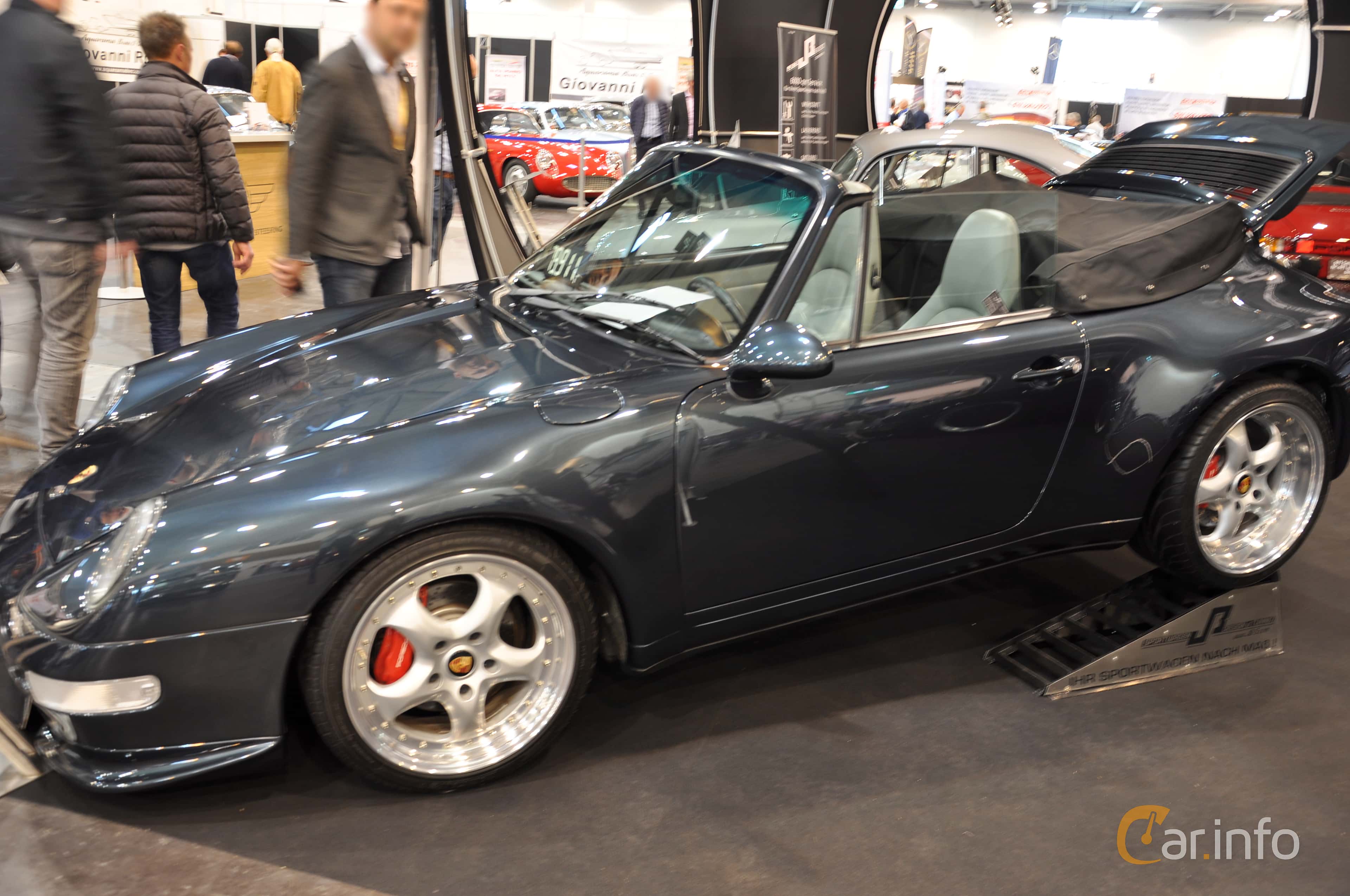 Porsche 911 Carrera 2 Cabriolet  250hp, 1993