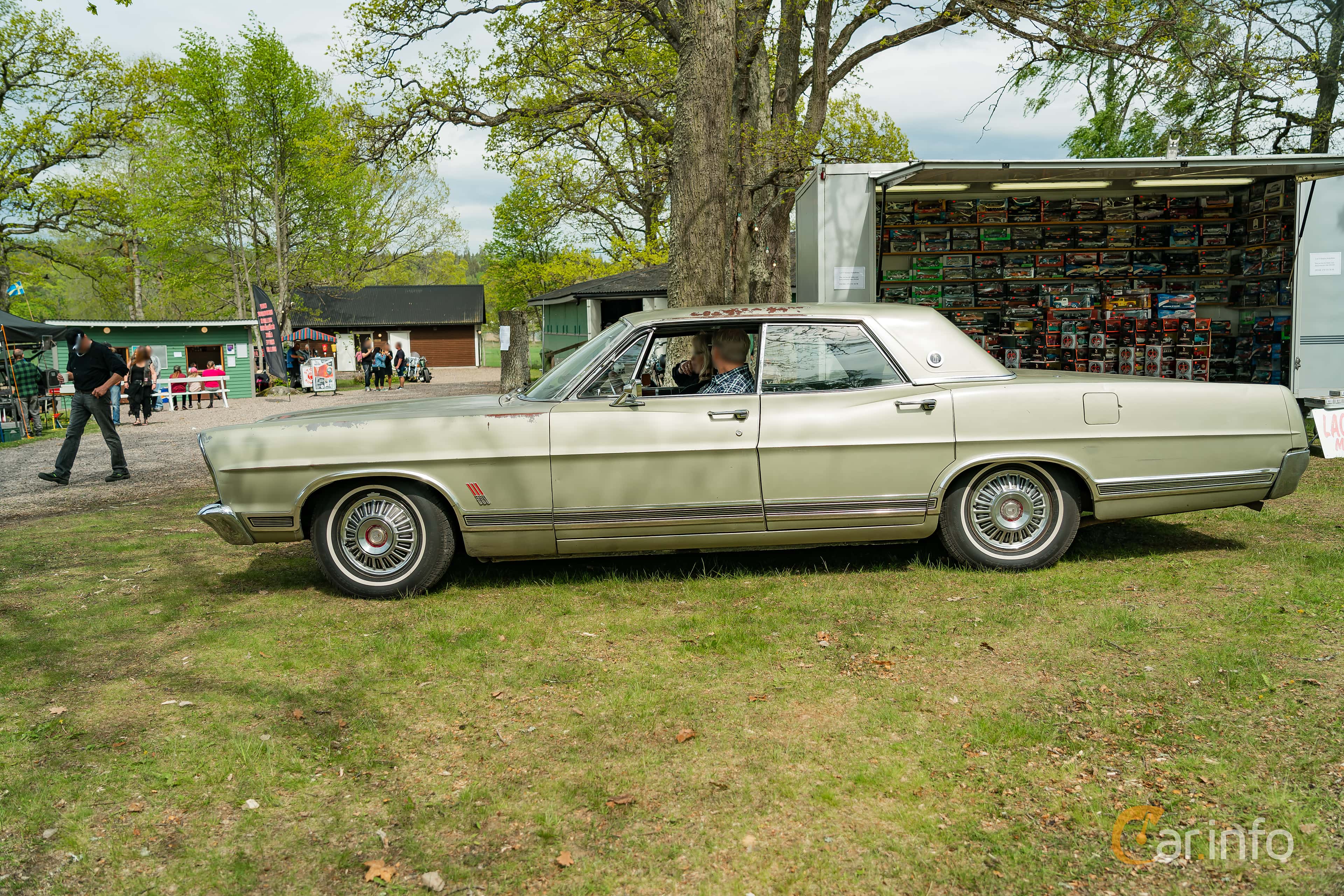 Ford LTD 4-door Hardtop 6.4 V8 Automatic, 319hp, 1967