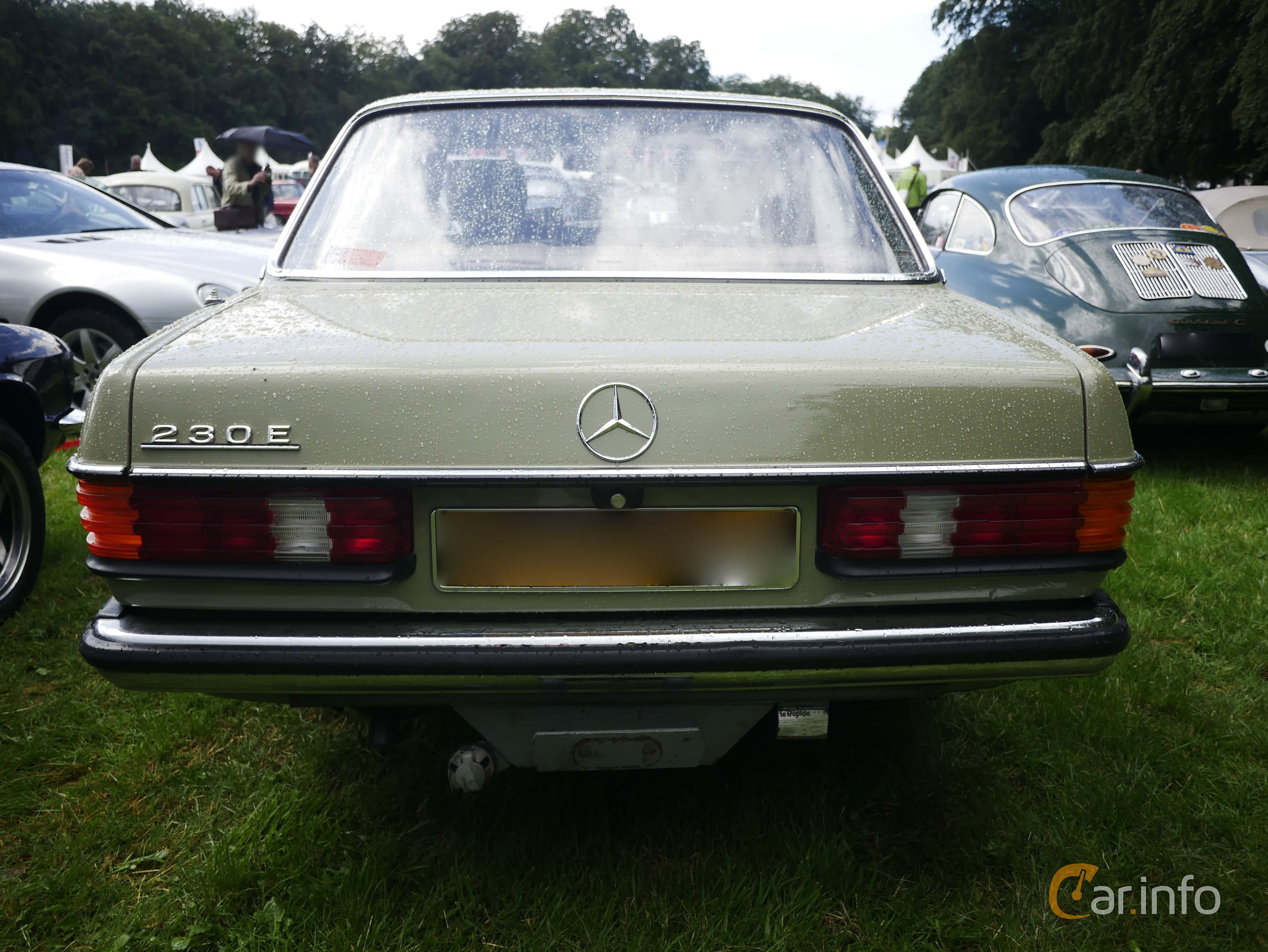 Mercedes-Benz 230 E  Manual, 136hp, 1984