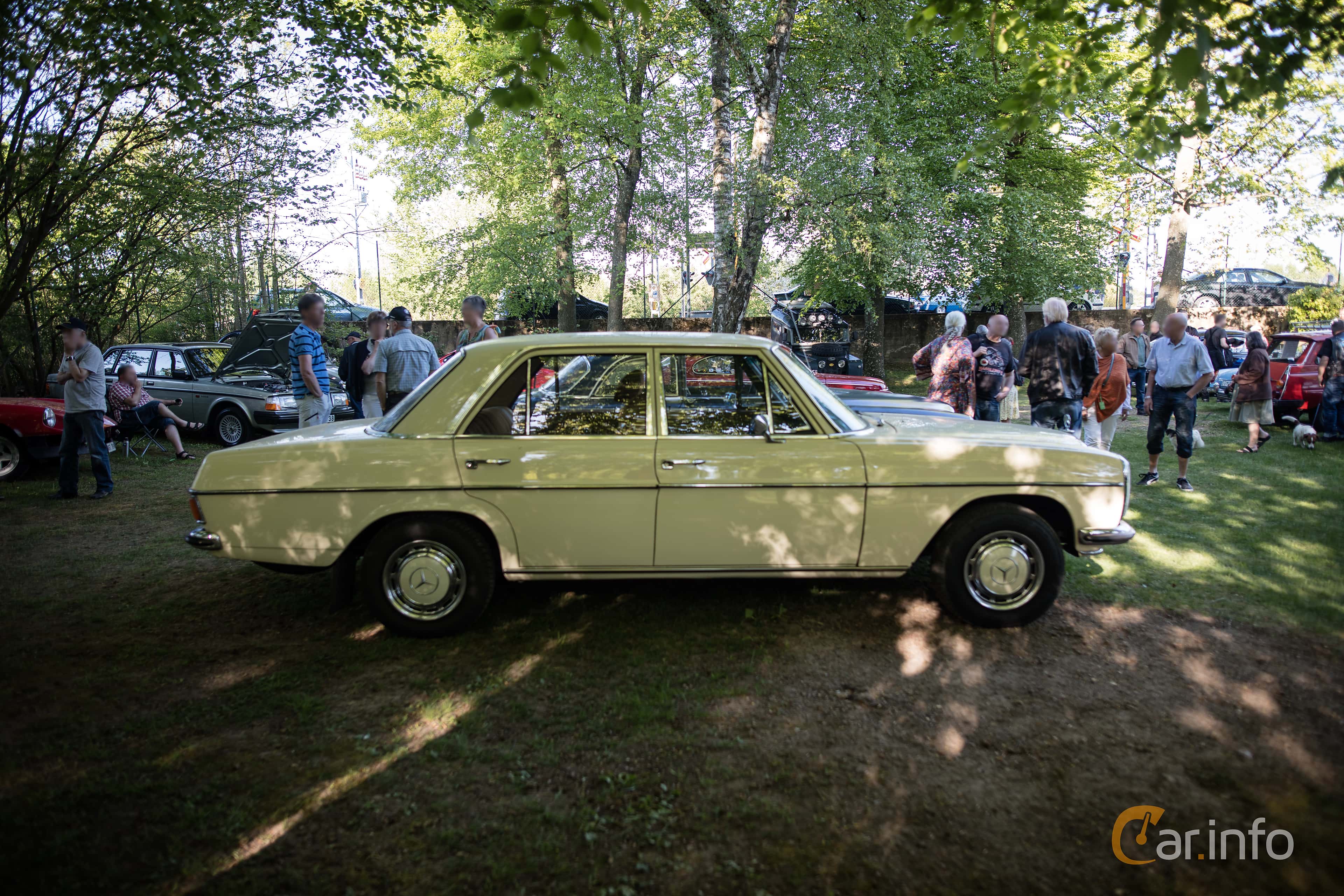 Mercedes-Benz 200  95hp, 1972