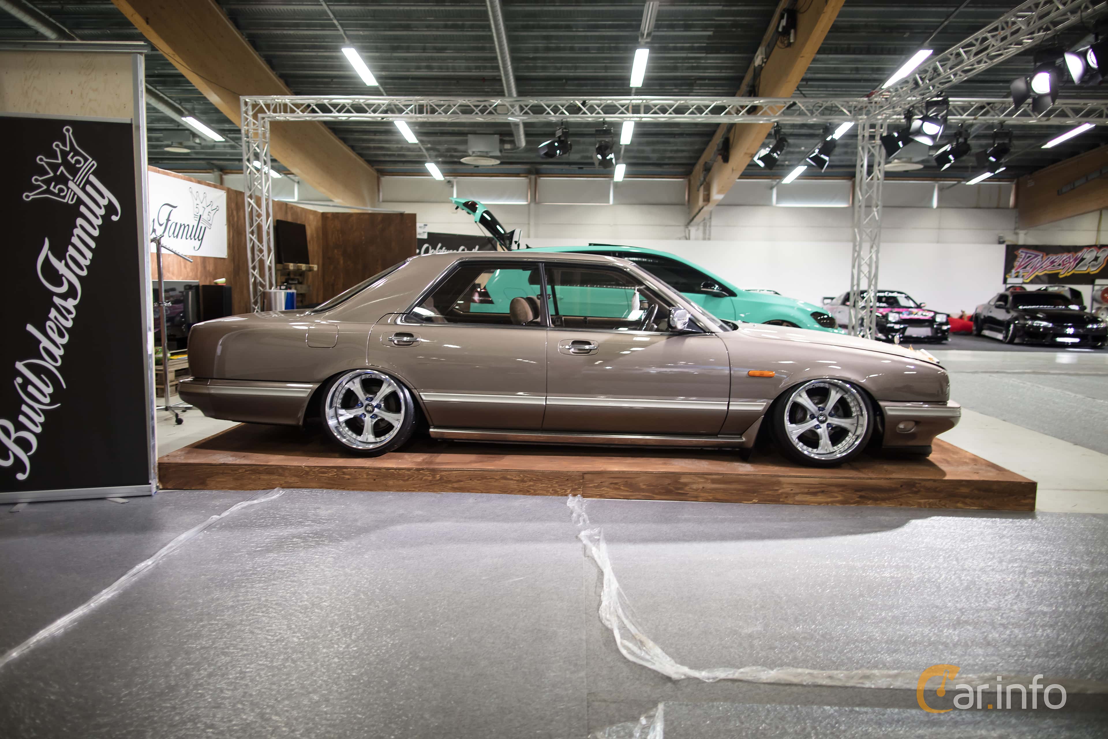 Nissan Cima 4-door Hardtop 3.0 V6 Automatic, 258hp, 1988