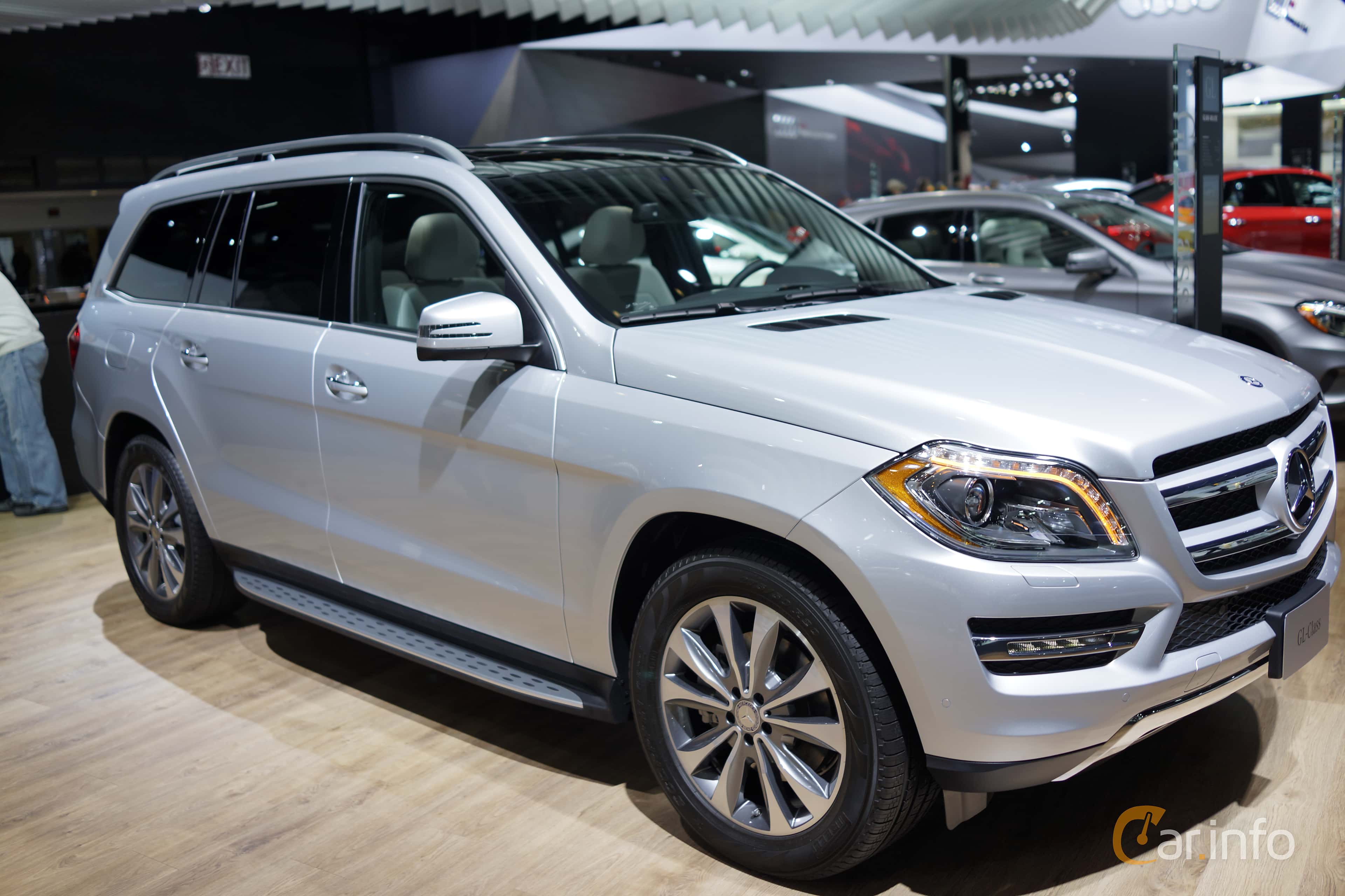 Mercedes-Benz GL 400 4MATIC  333hp, 2013