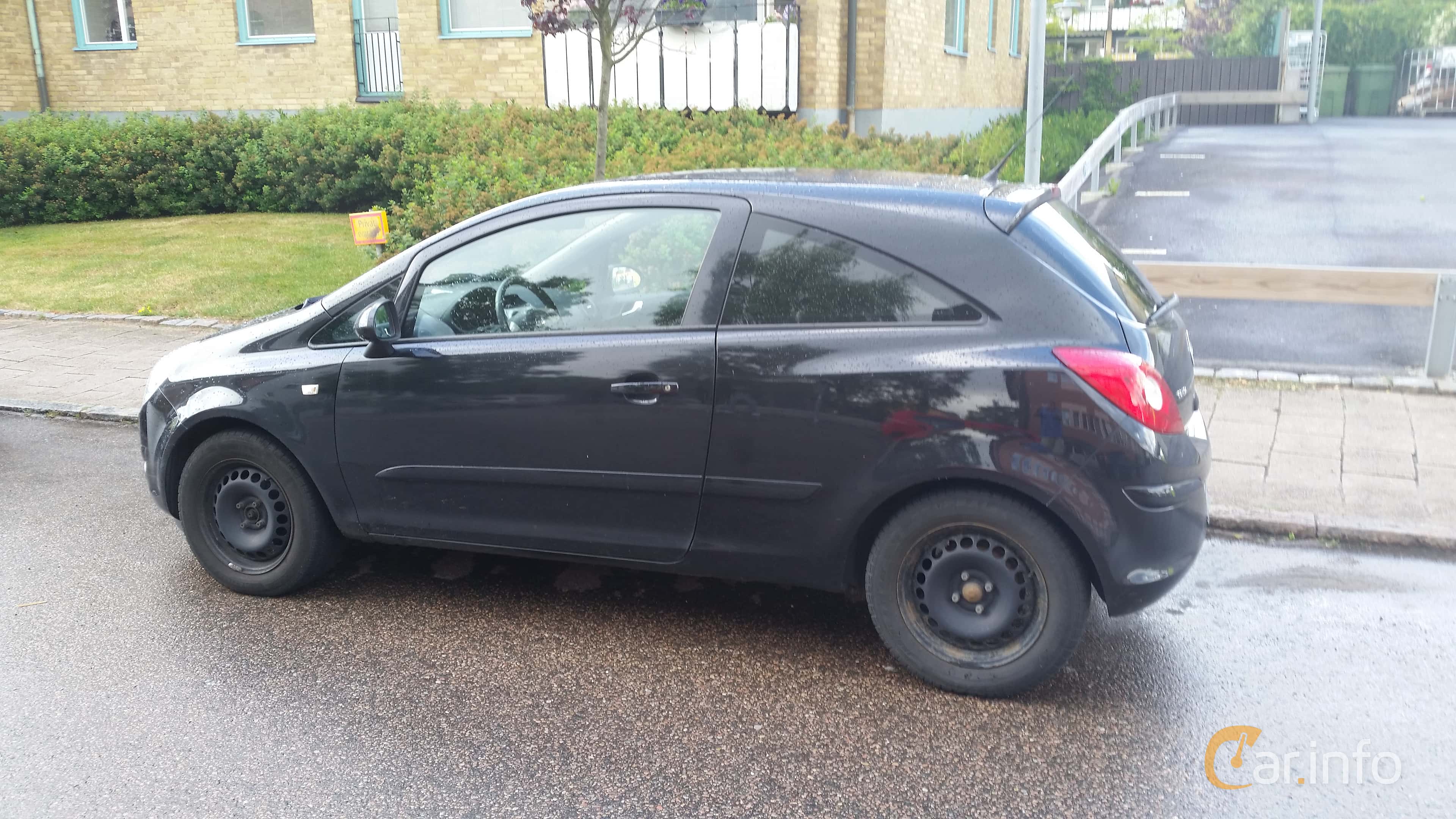 Opel Corsa 3-door 1.3 CDTI ecoFLEX Manual, 75hp, 2009