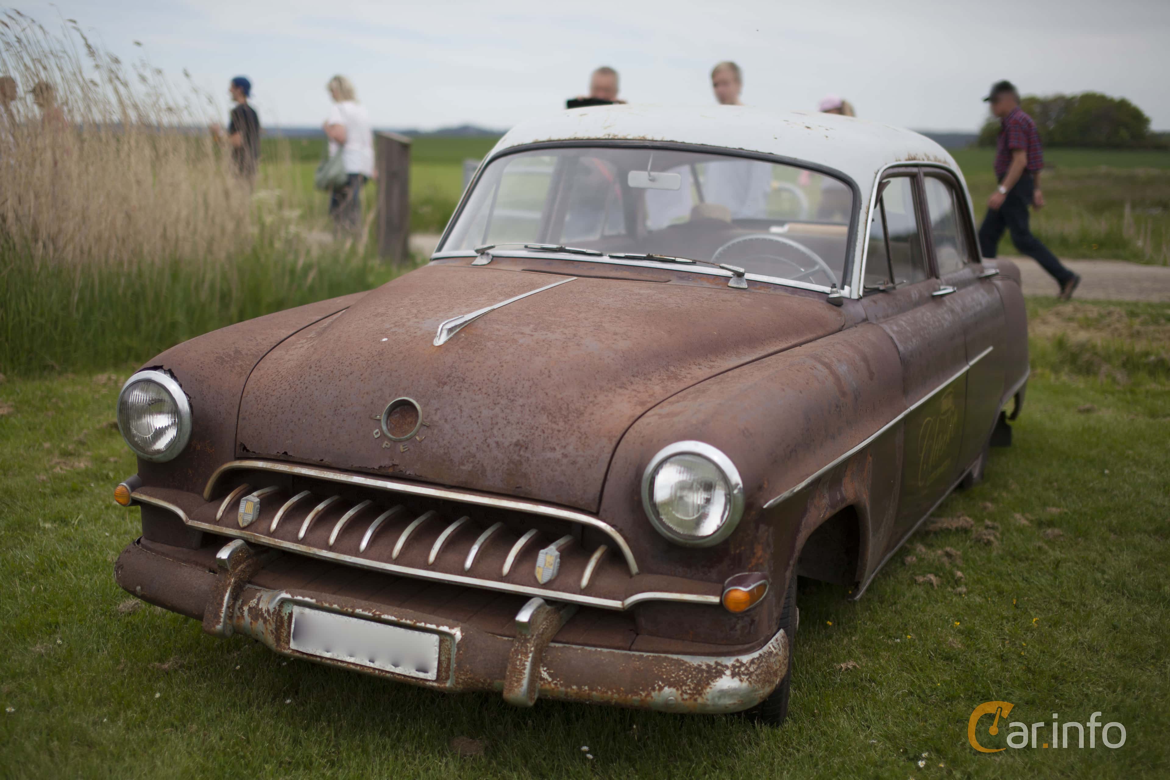 Opel Kapitän 4-door Sedan 2.5 Manual, 68hp, 1954